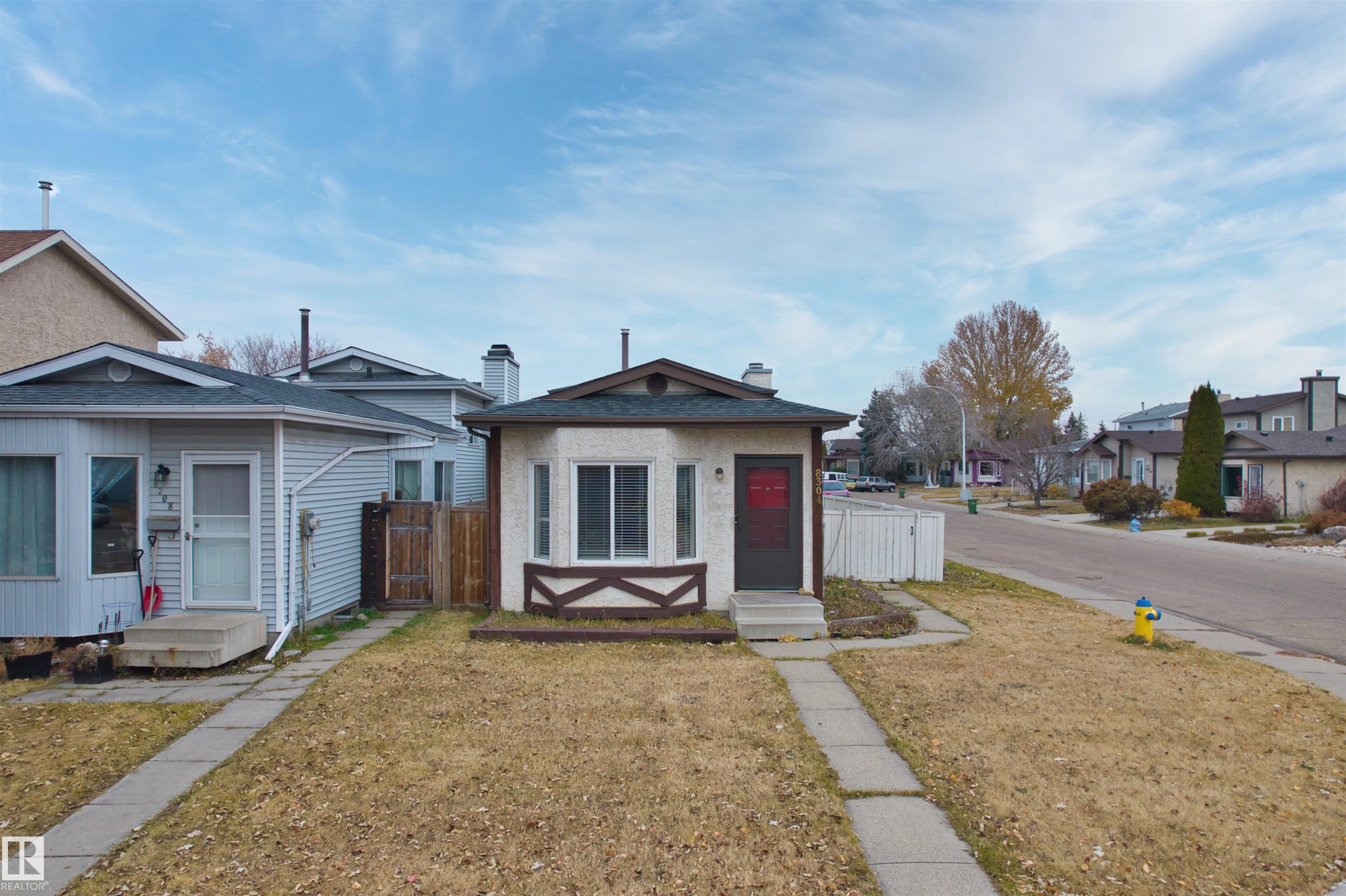 157 Av Nw Unit 8304 Ave, Edmonton, AB T5Z 2P8