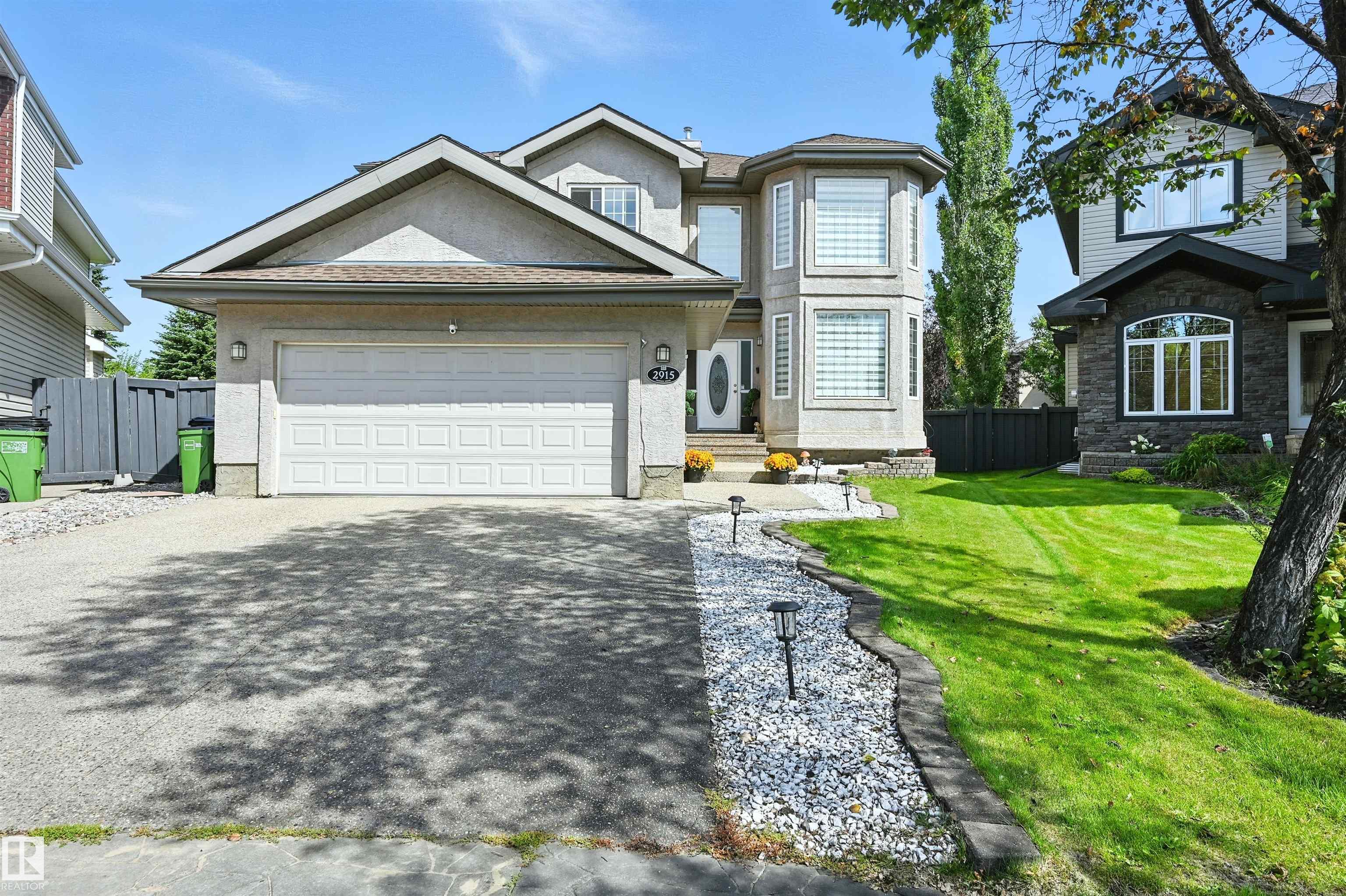 2915 Tredger Gr Grn NW, Edmonton, AB T6R 3R7