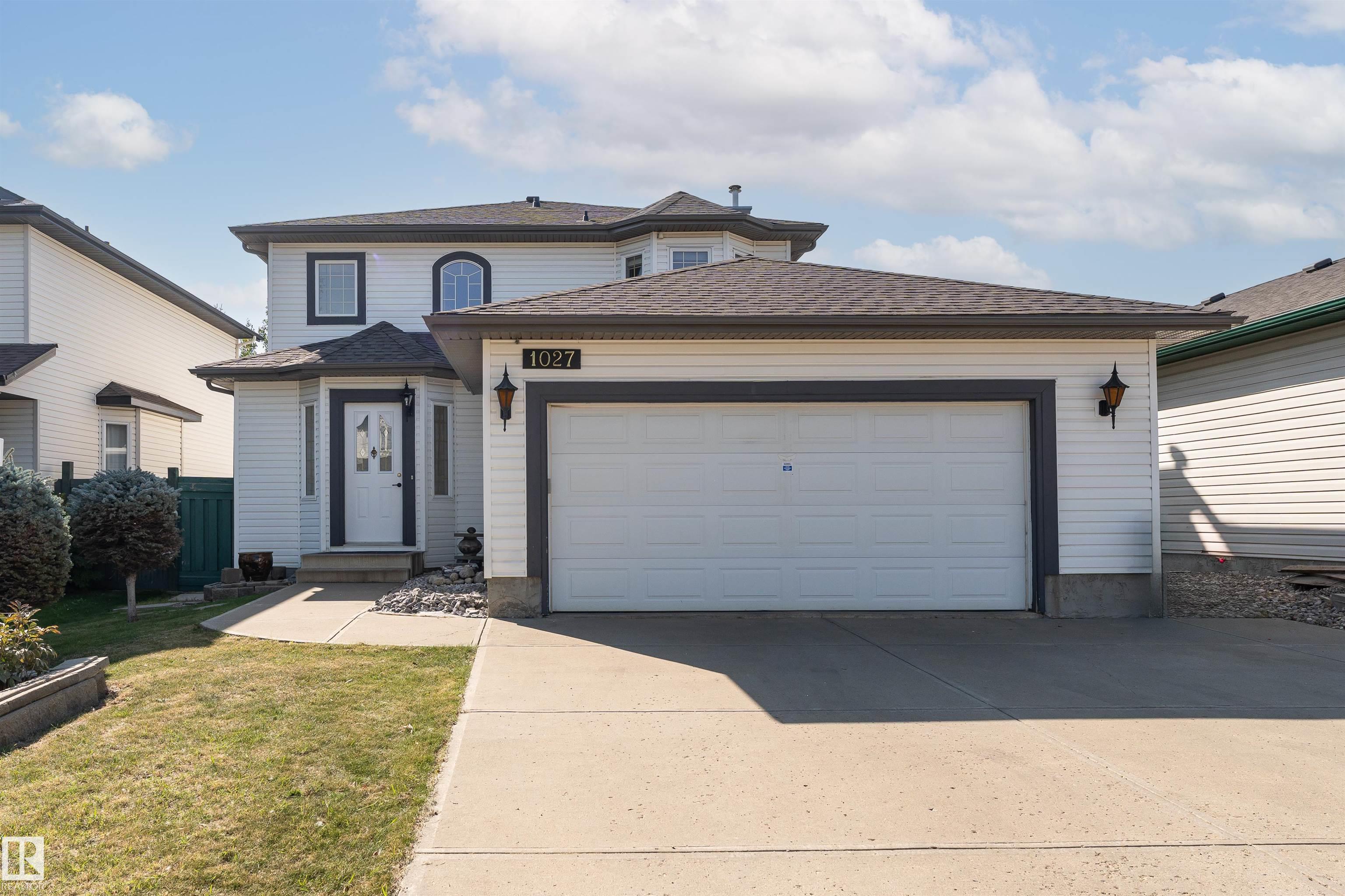 1027 Graham Co Ct NW, Edmonton, AB T5T 6L4