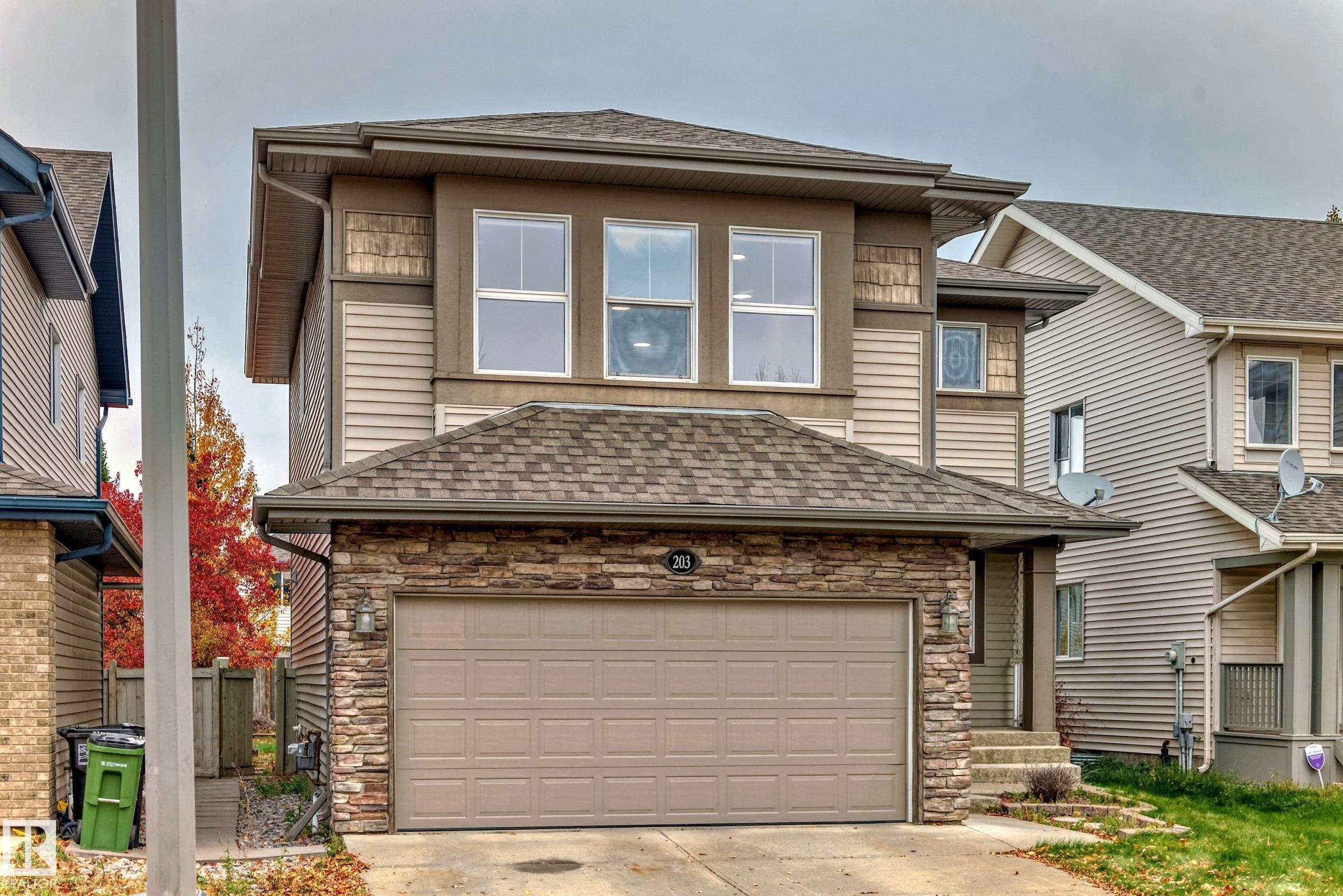203 Caldwell Way NW, Edmonton, AB T6M 2X2