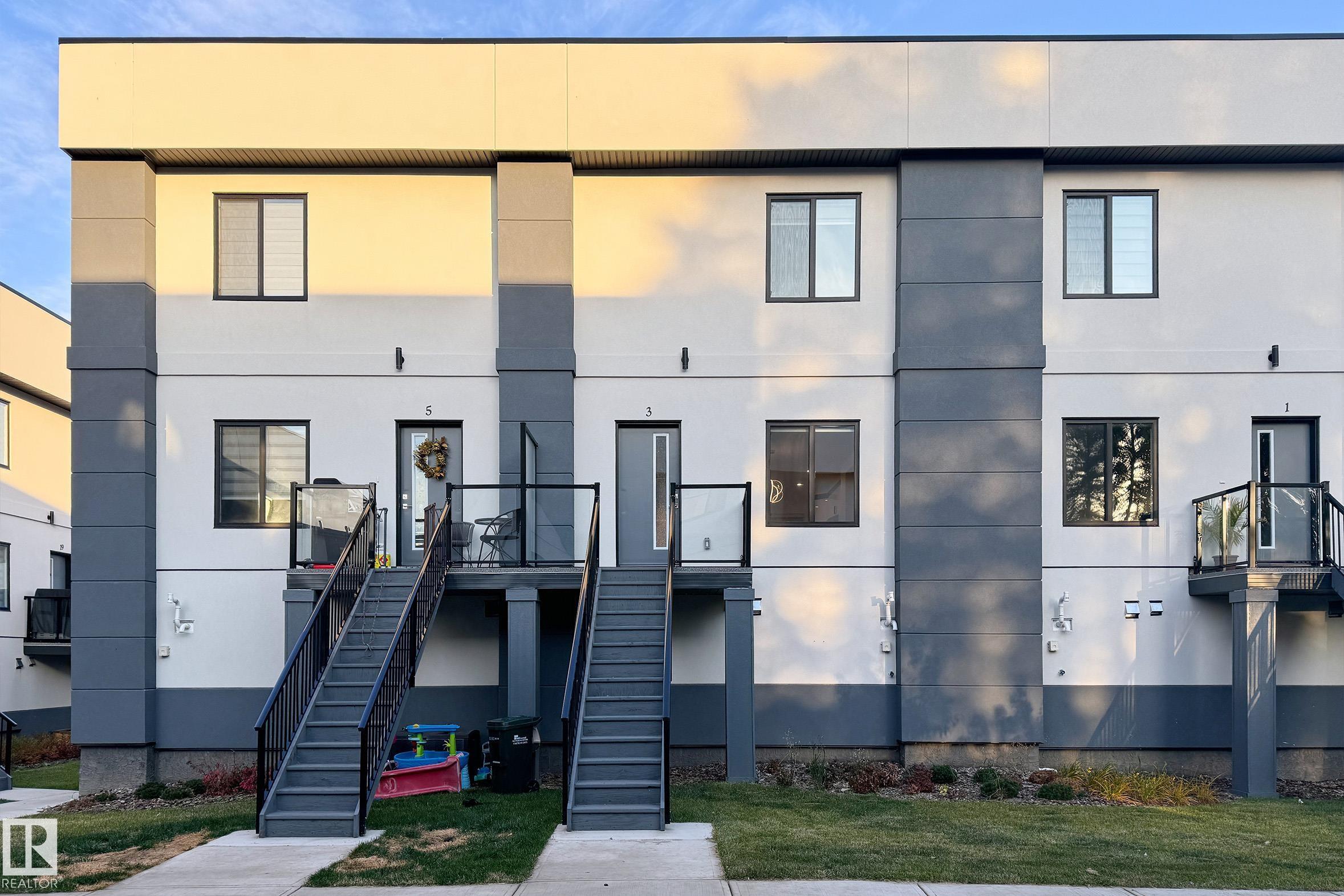 10 Salisbury Way #28, Sherwood Park, AB T8B 0B1