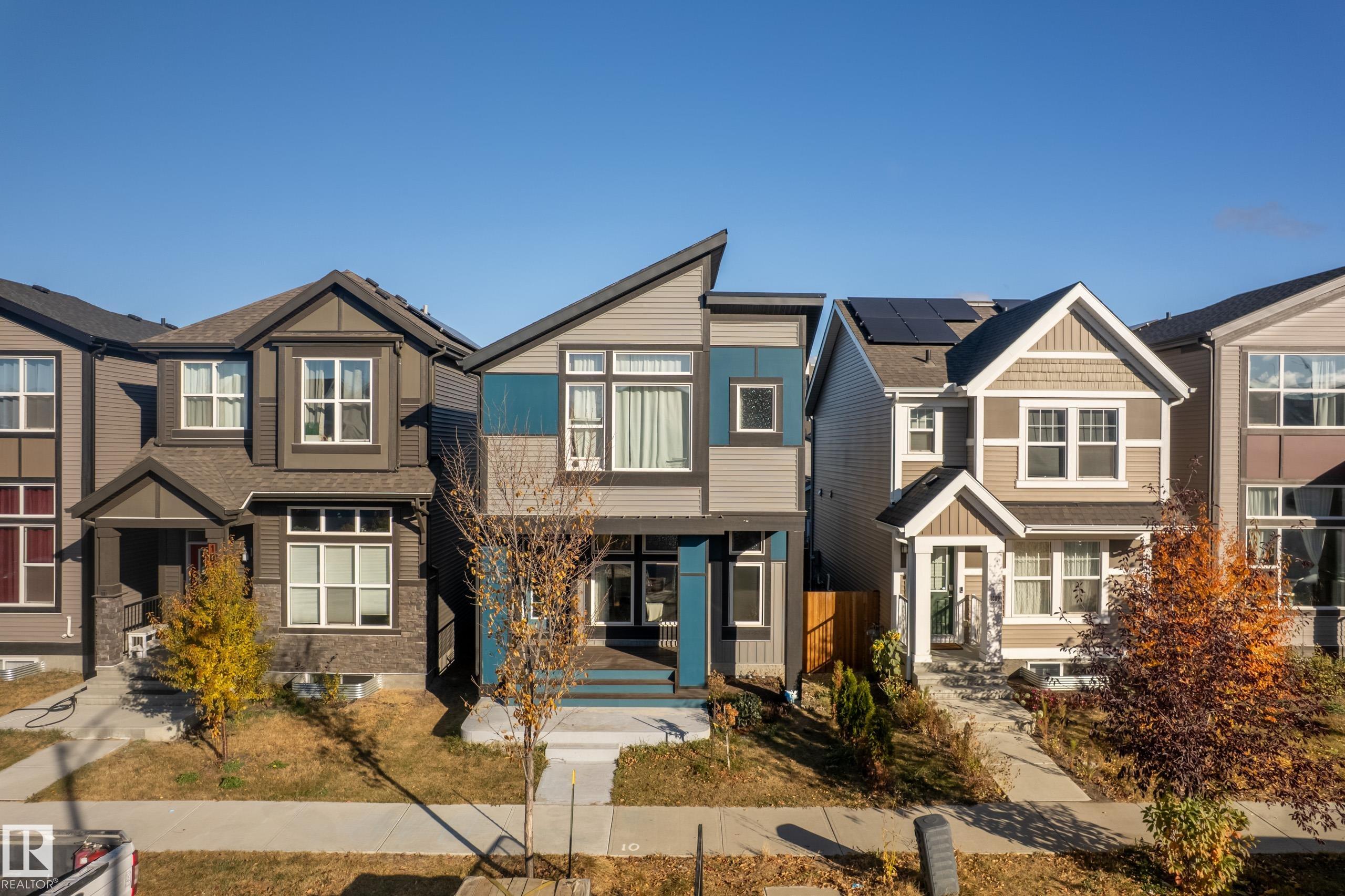 1011 Daniels Lo Loop SW, Edmonton, AB T6W 4C9