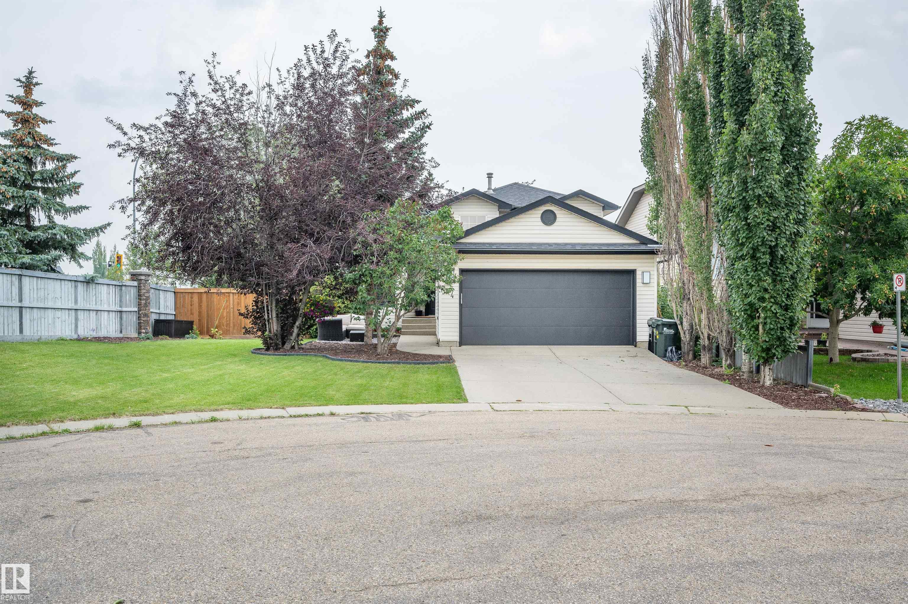 34 Foxboro Cl Close, Sherwood Park, AB T8A 6C1