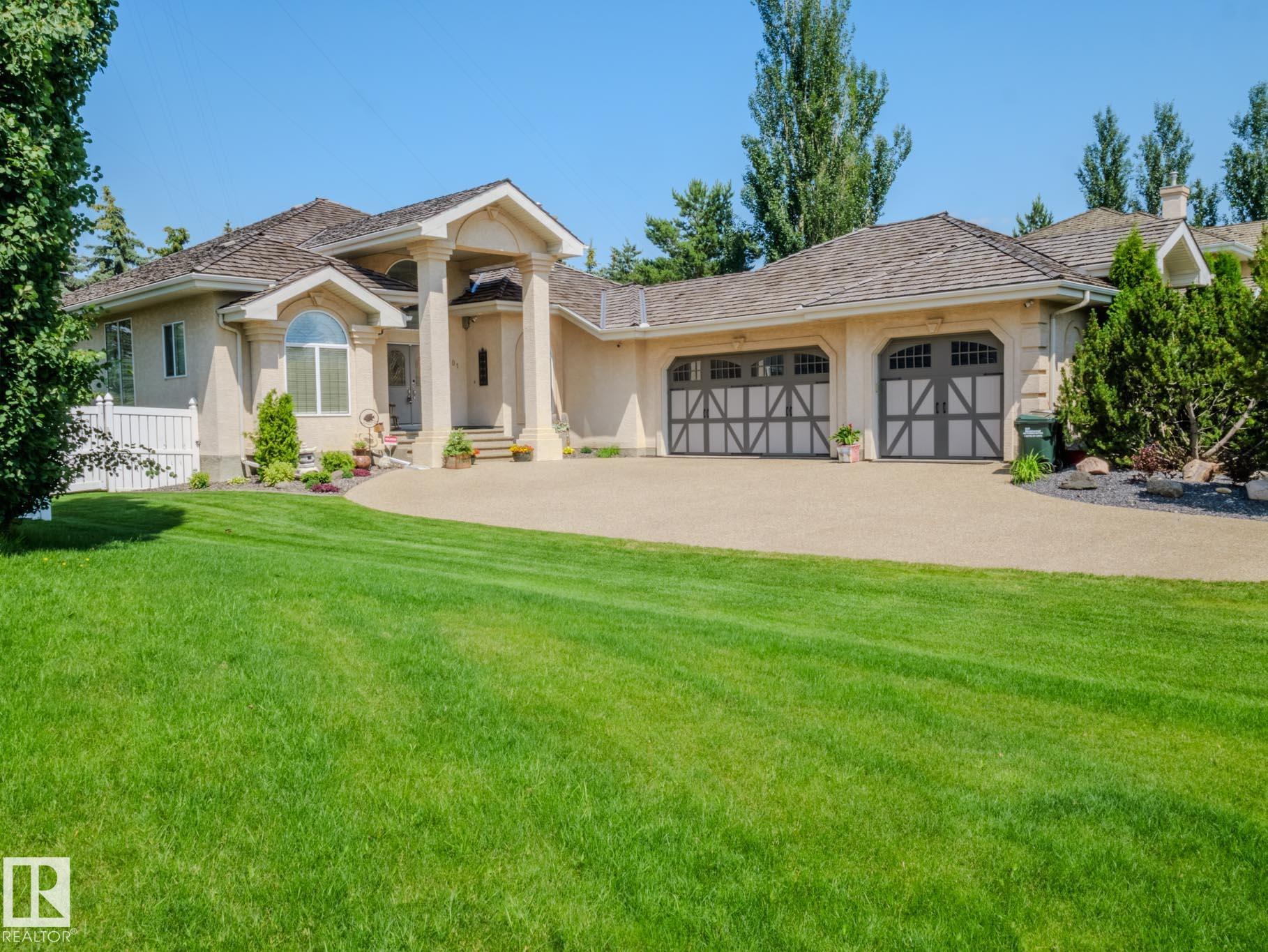 301 Estate Dr, Sherwood Park, AB T8B 1L8