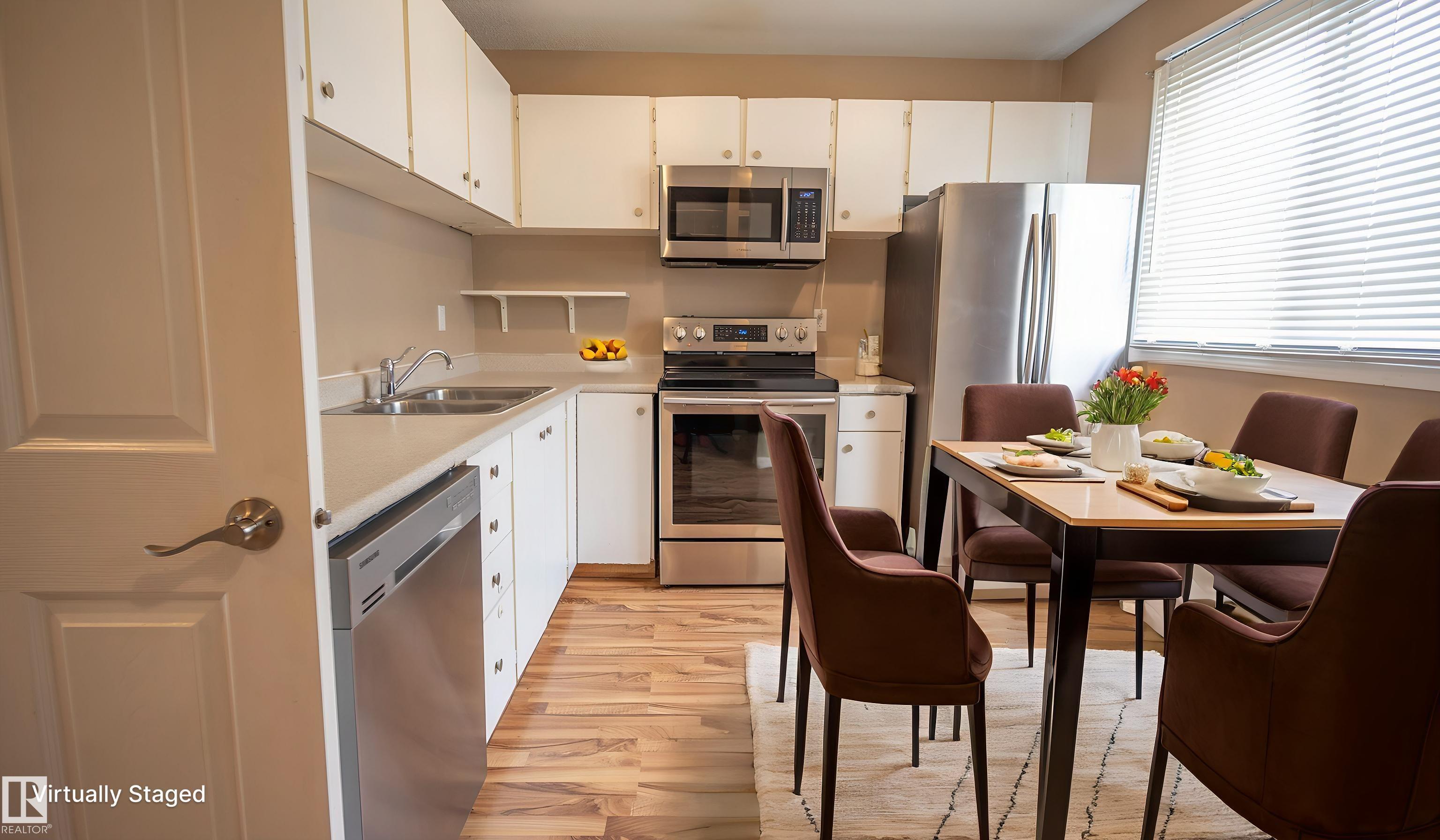 93 Av Nw Unit 18048 Ave, Edmonton, AB T5T 1Y1