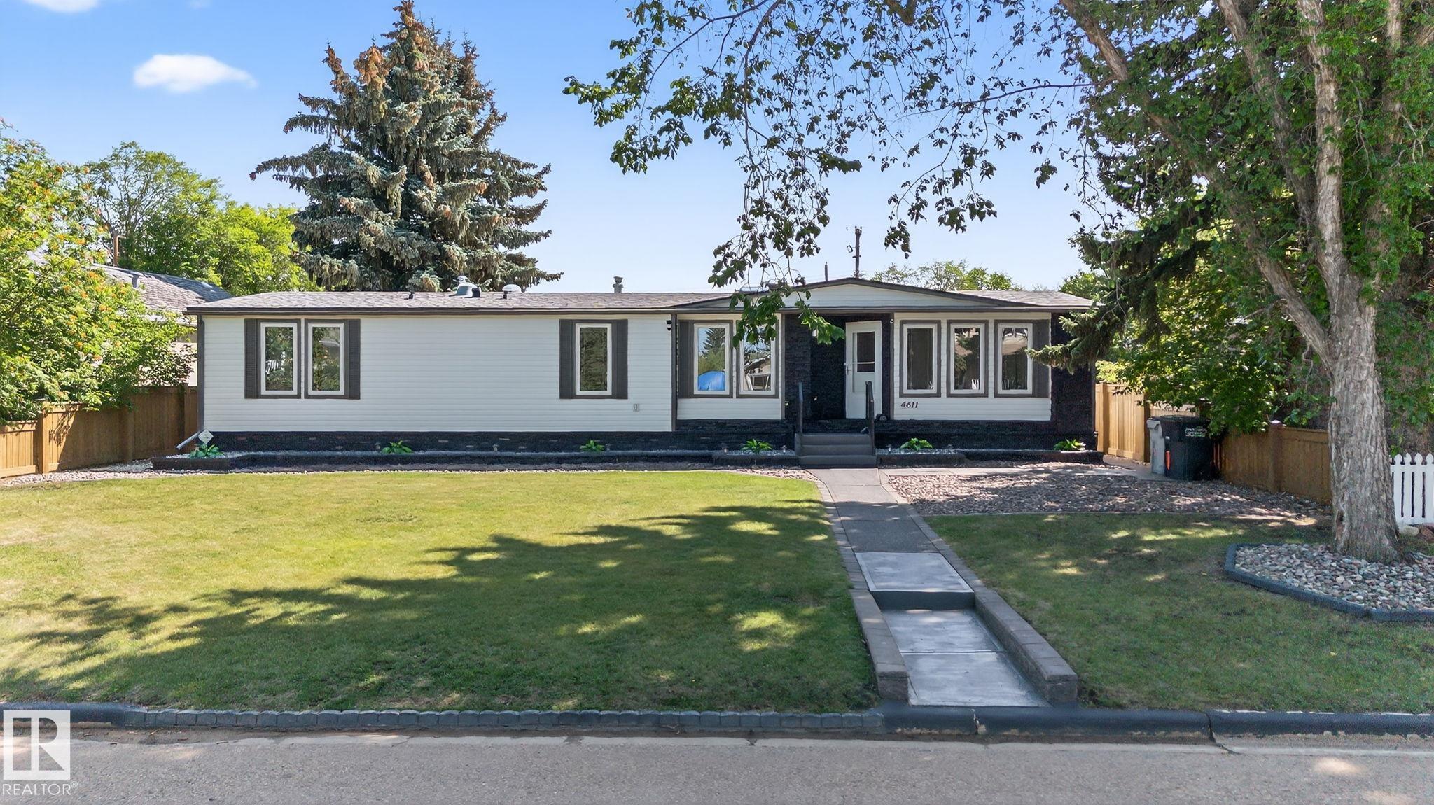 48 St Unit 4611 St, Redwater, AB T0A 2W0
