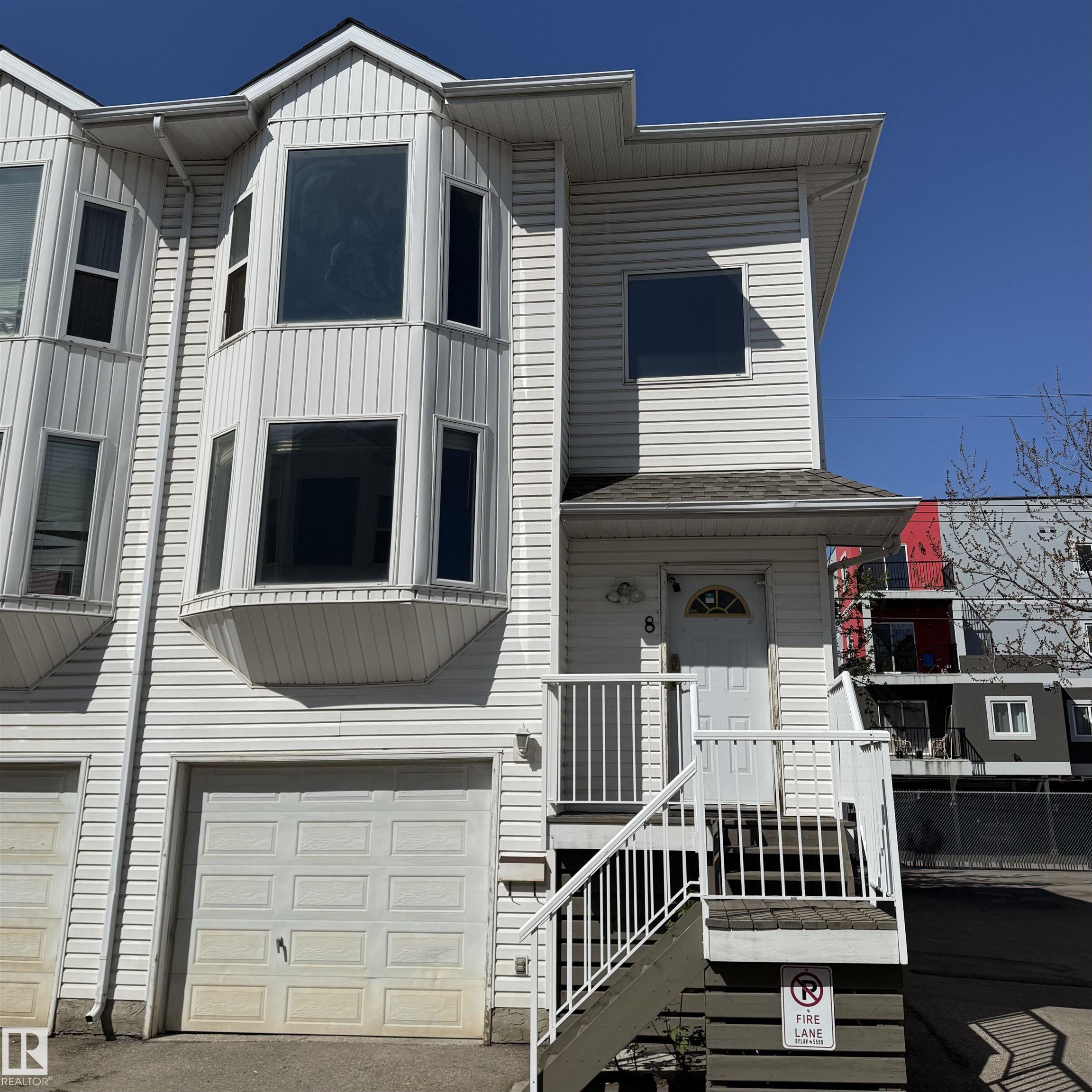 11718 97 Street Northwest #unit 8, Edmonton, AB T5G 1Y2