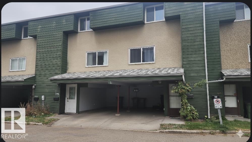 704 Abbottsfield Rd NW, Edmonton, AB T5W 4R4