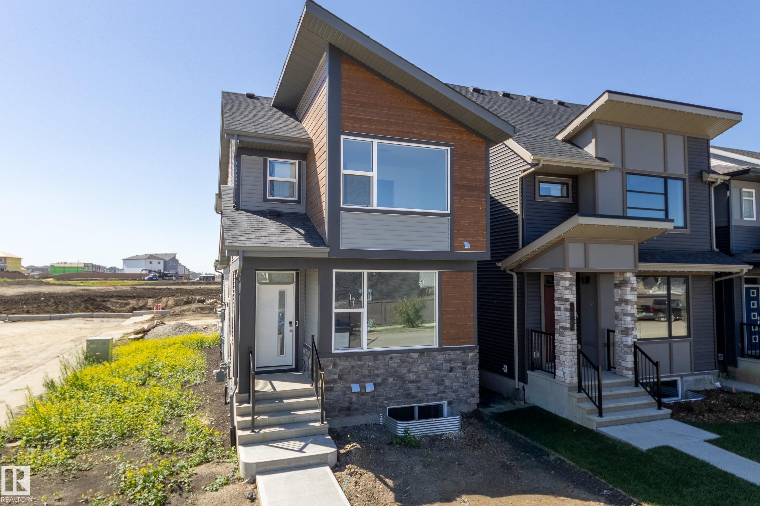 25 Av Nw Unit 20903 Ave, Edmonton, AB T6M 2K7