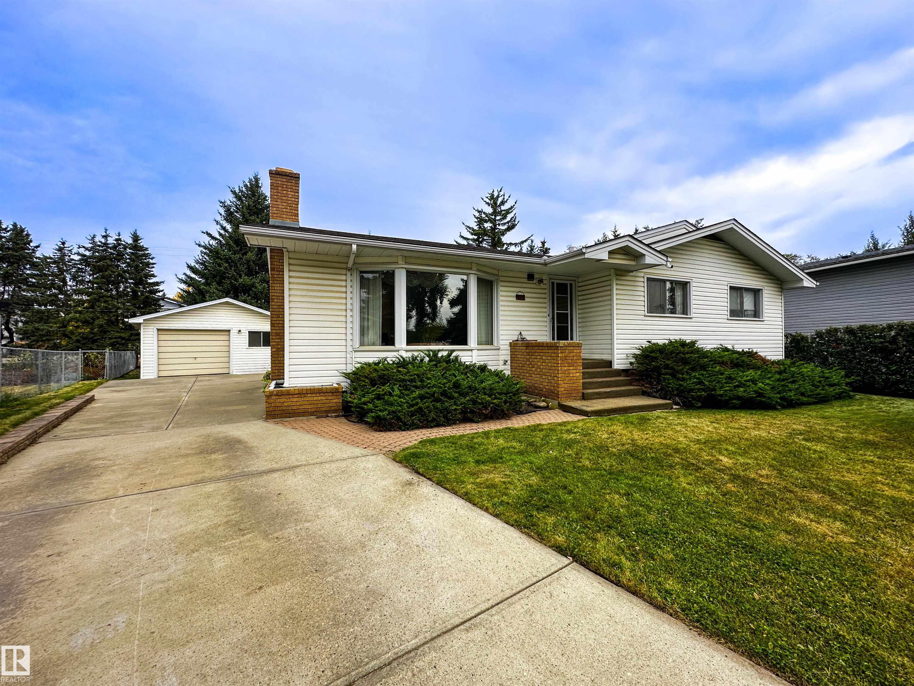 107 Andrews Cr Cres, Spruce Grove, AB T7X 2K4