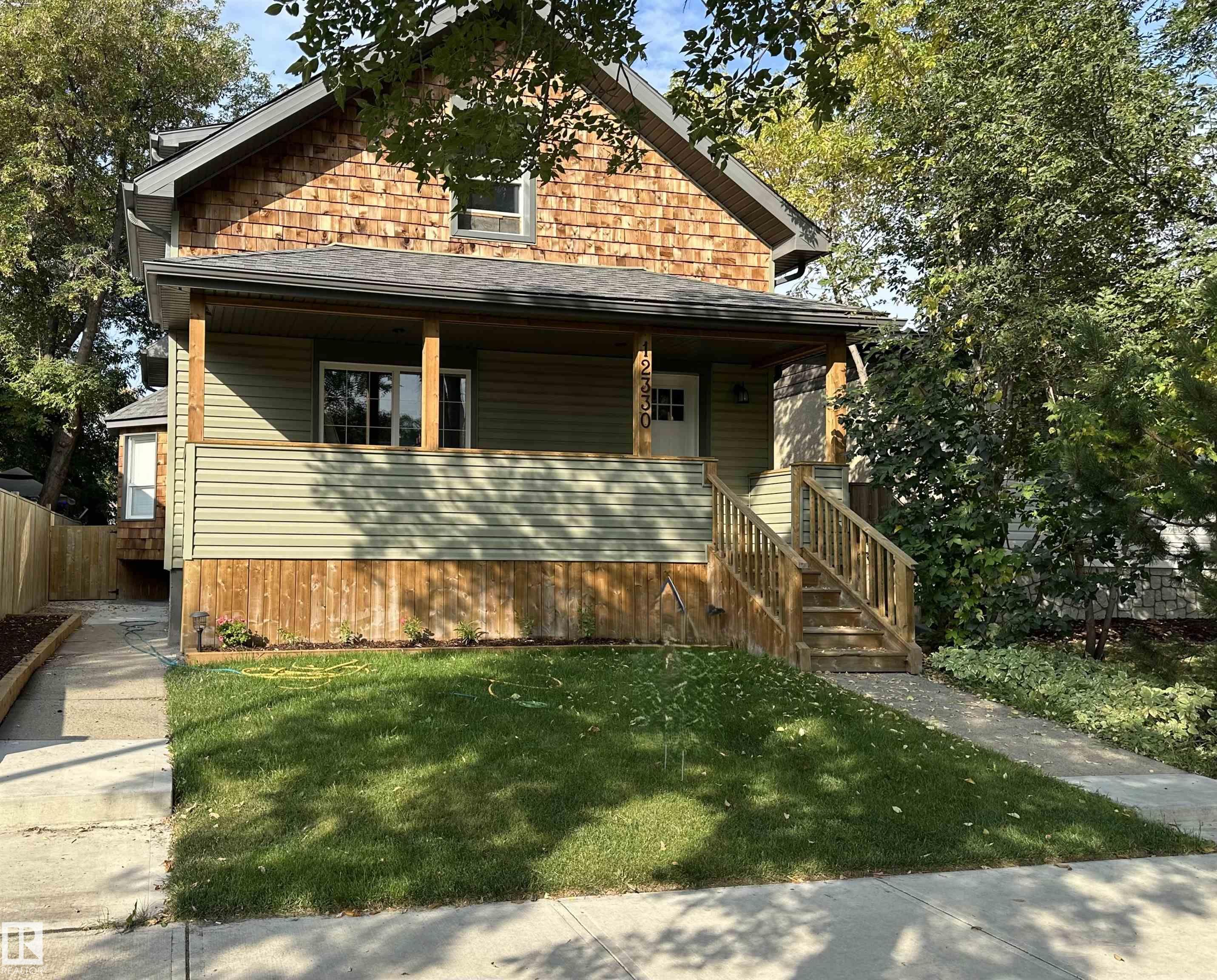 85 St Nw Unit 12330 St, Edmonton, AB T5B 3G9