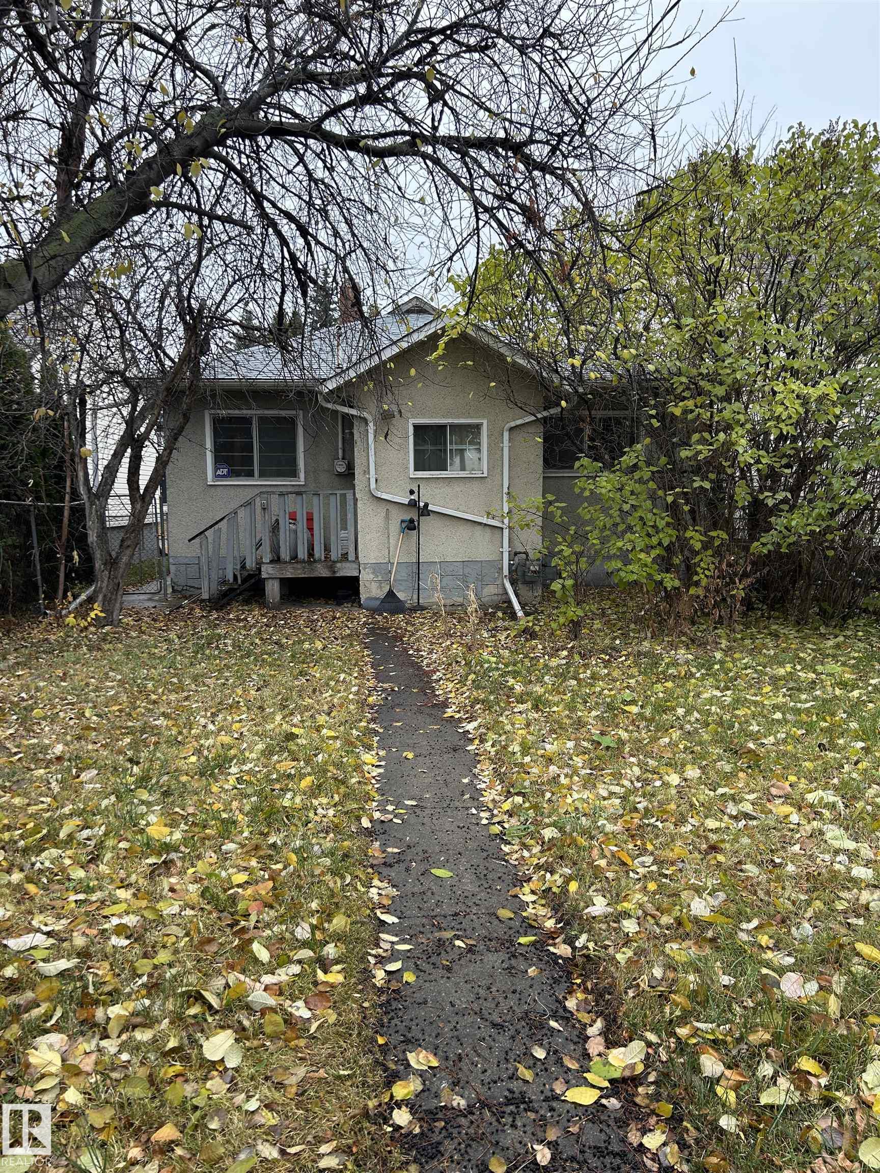 101 St Nw Unit 11525 St, Edmonton, AB T5G 2B2