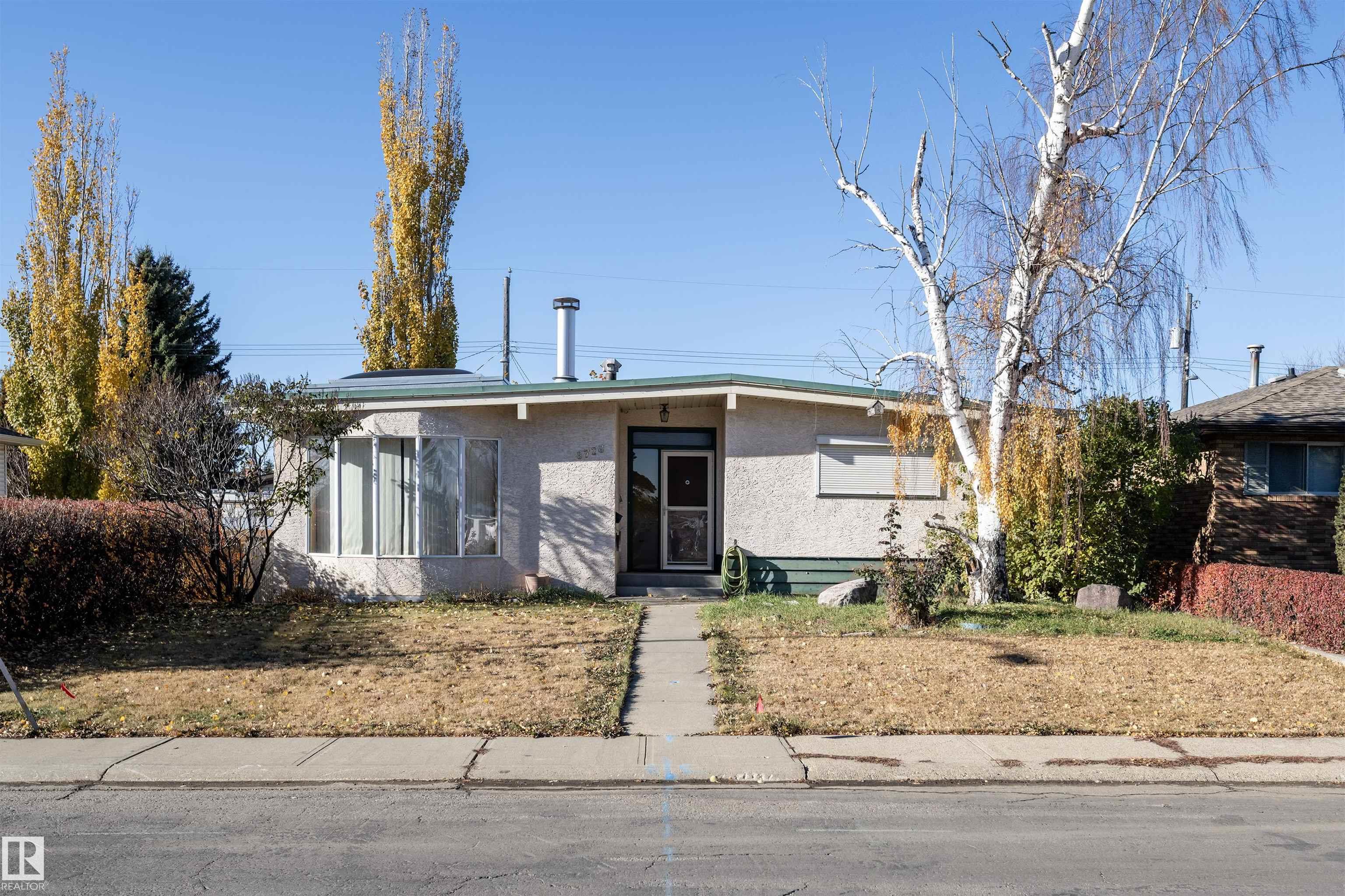 72 St Nw Unit 8728 St, Edmonton, AB T6B 1Y5