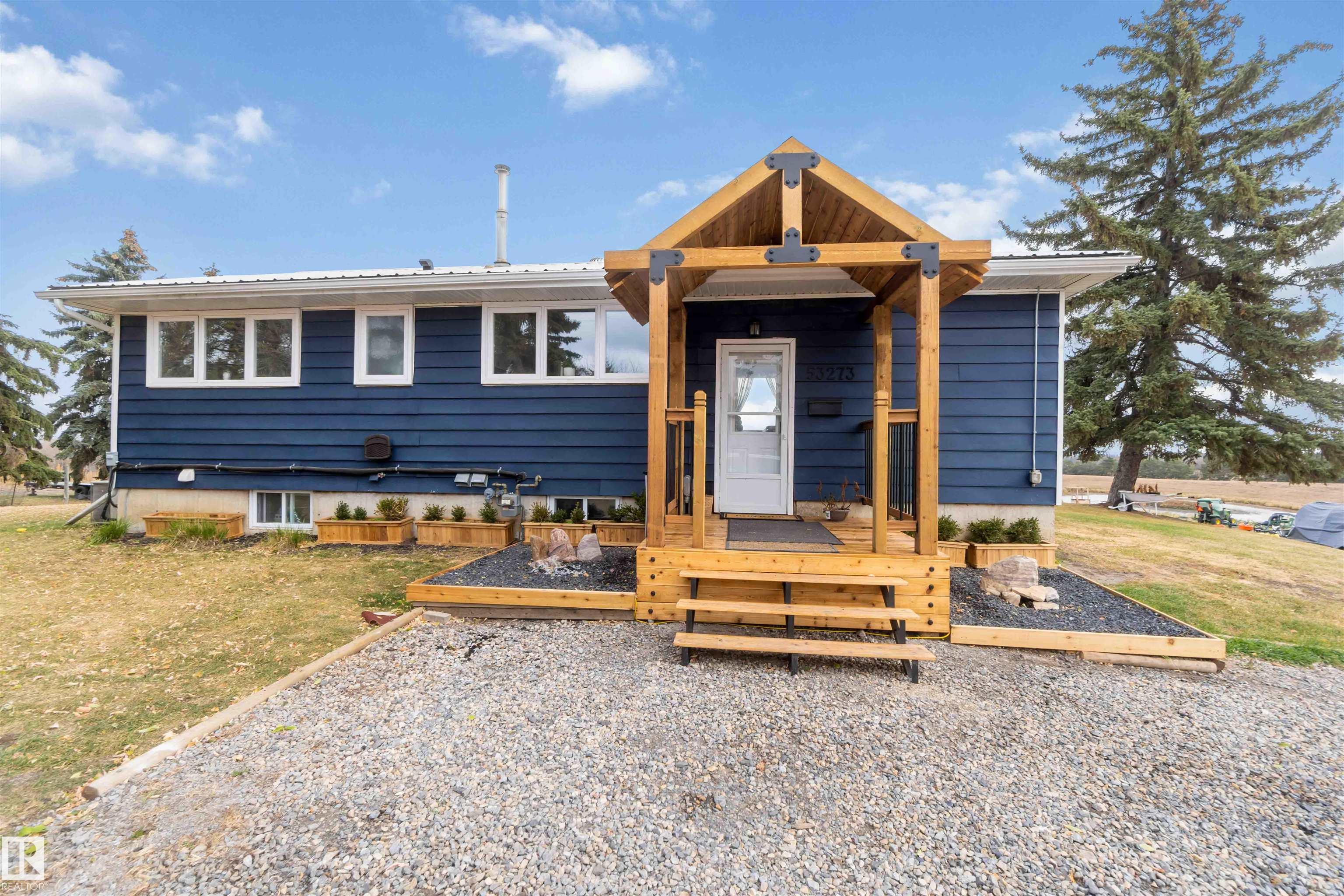 53273 Rge Road 215, Strathcona County, AB T8E 1A7