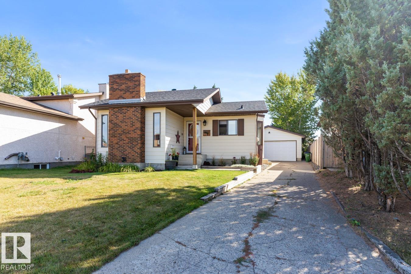 93 St Nw Unit 17507 St, Edmonton, AB T5Z 2C6