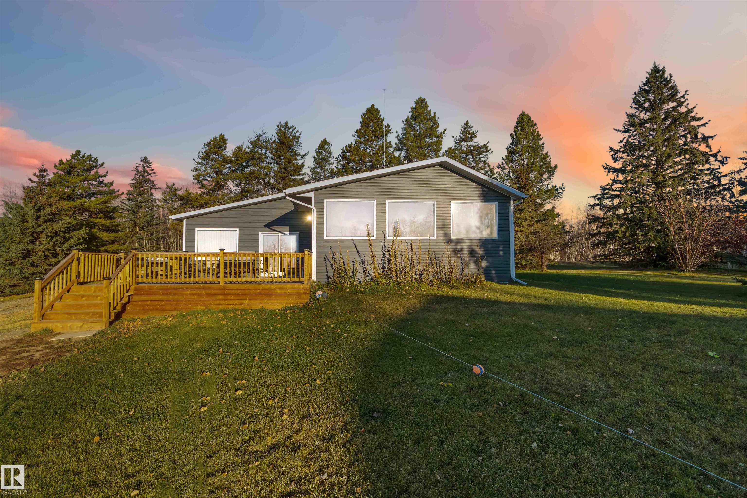 6209 Hwy 633, Rural Lac Ste. Anne County, AB T0E 0L0