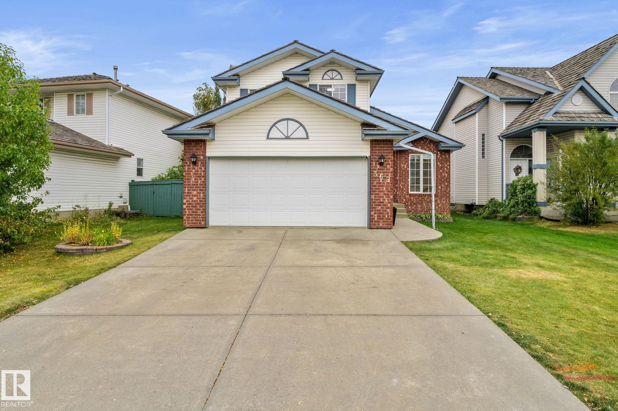 362 Blackburn Dr E Dr SW, Edmonton, AB T6W 1B8