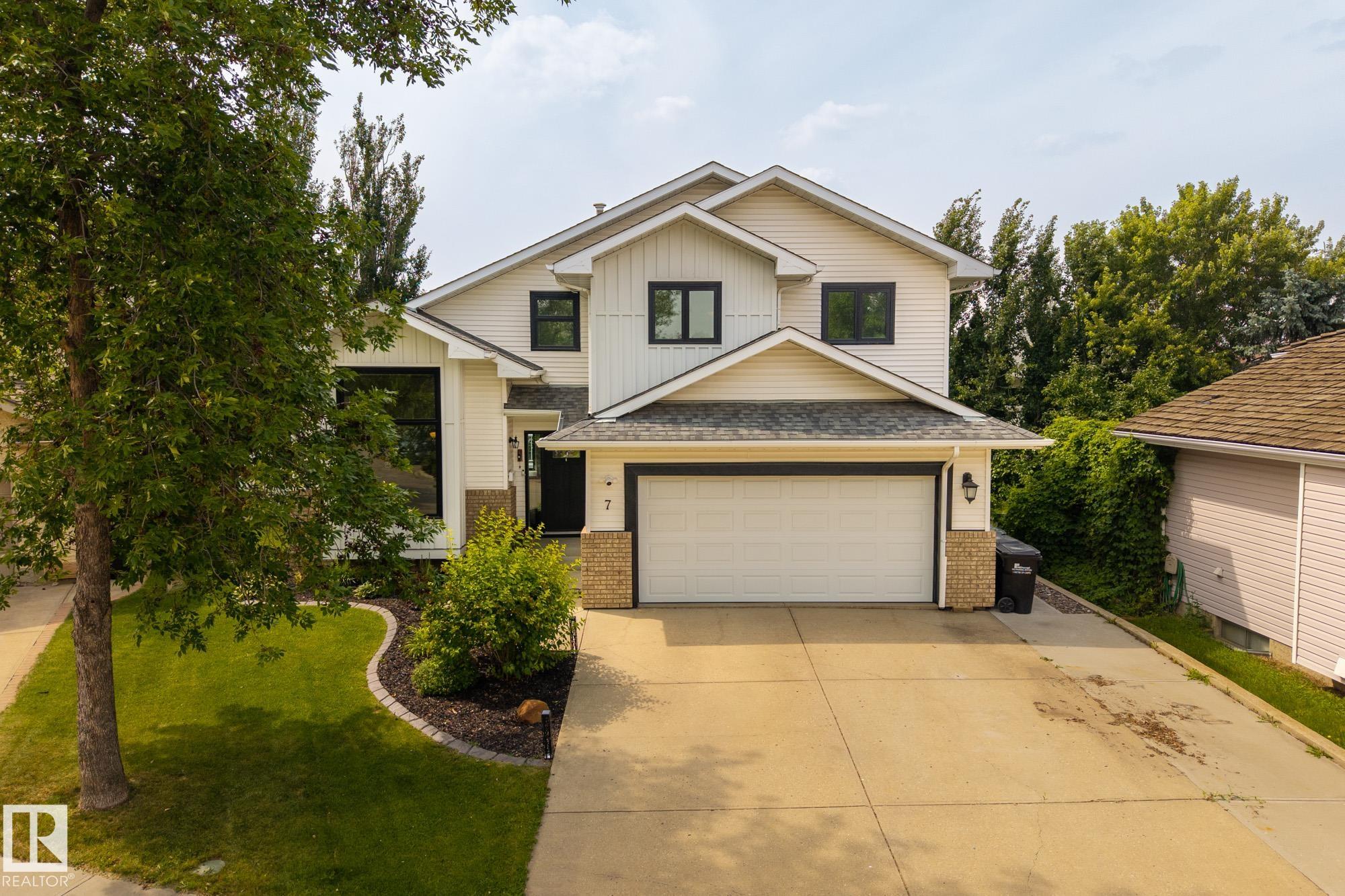 7 Charlton Rd, Sherwood Park, AB T8H 1P9