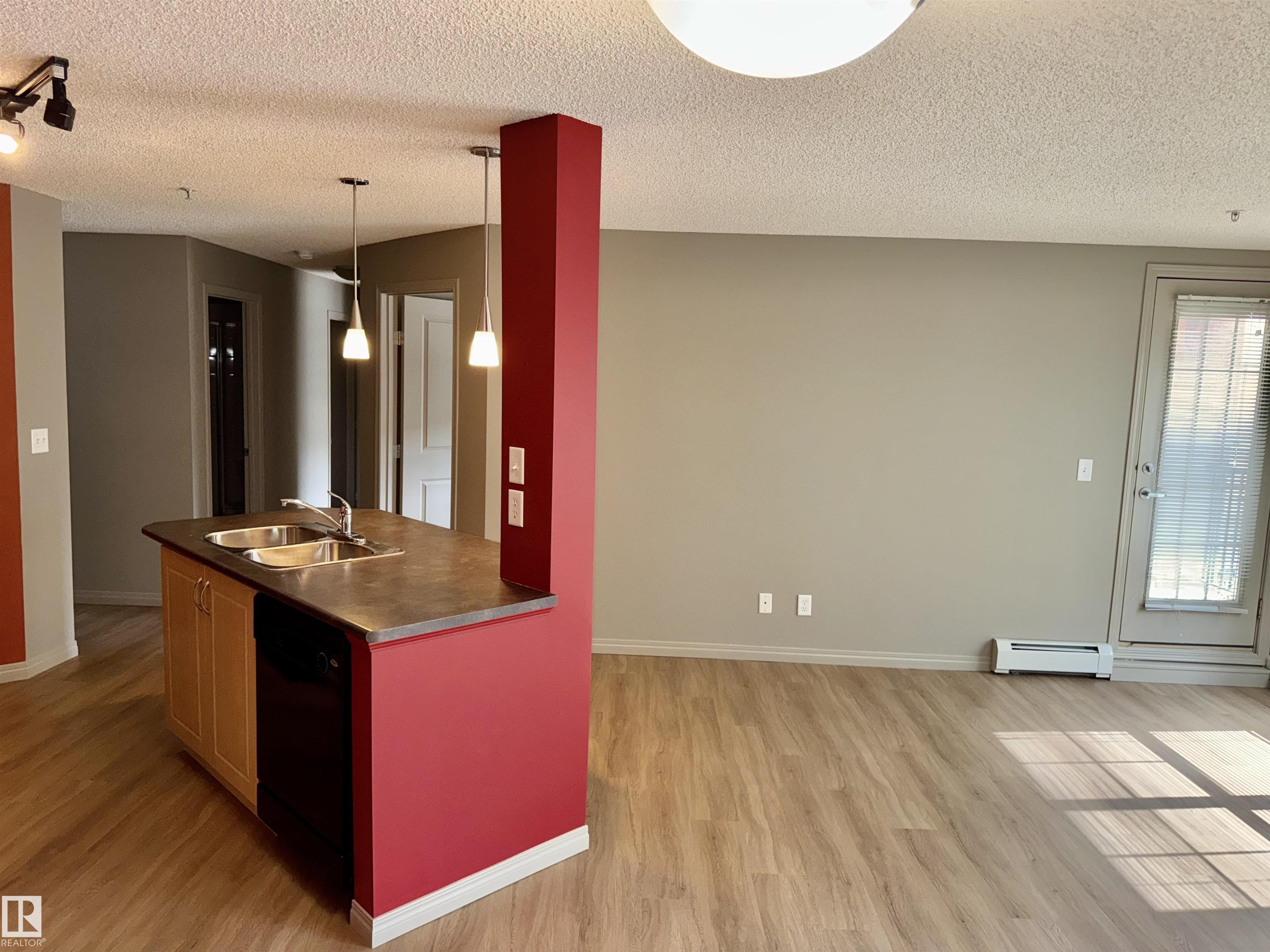 11441 Ellerslie Road Southwest #211, Edmonton, AB T6W 1S9