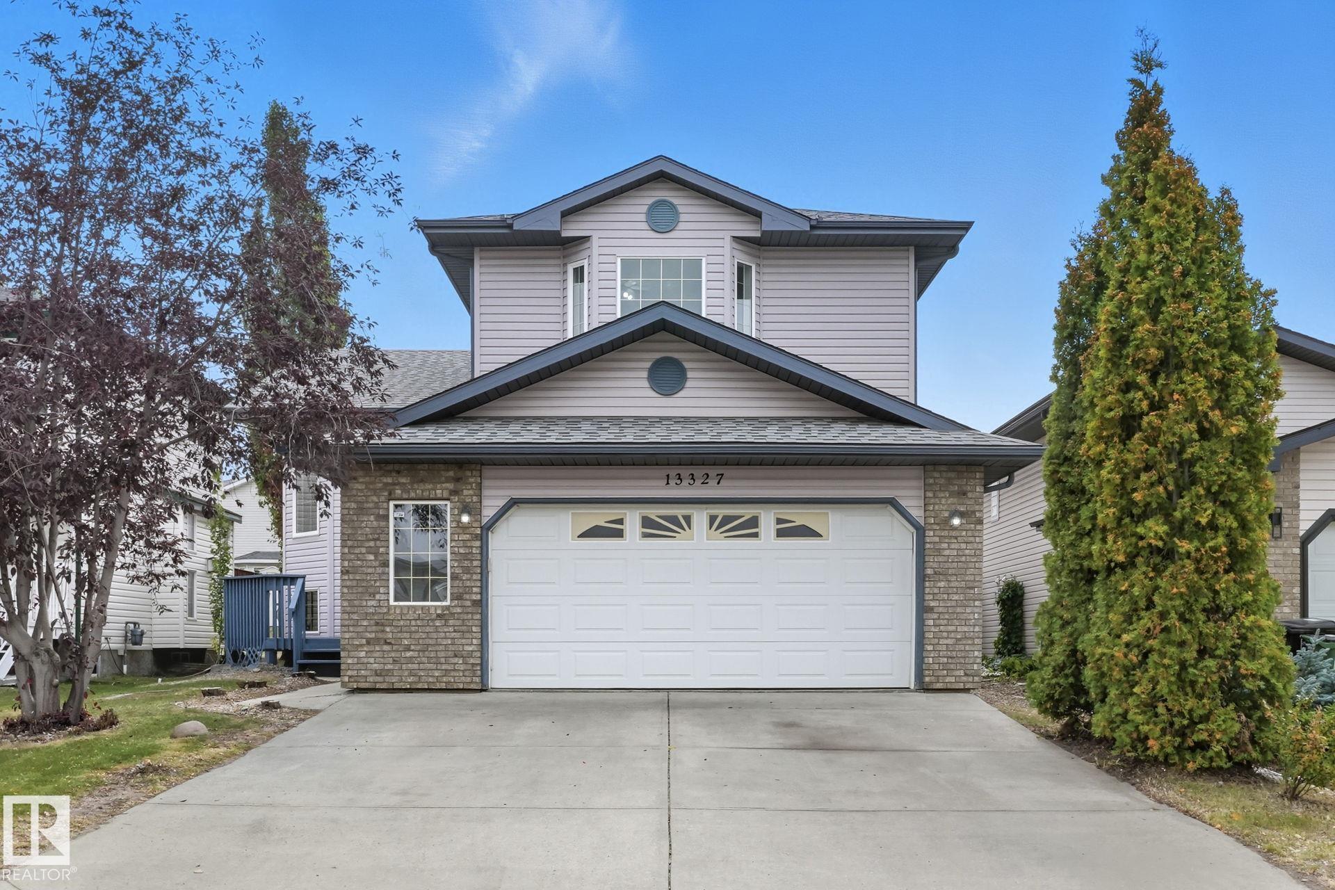 155 Av Nw Unit 13327 Ave, Edmonton, AB T6V 0B8