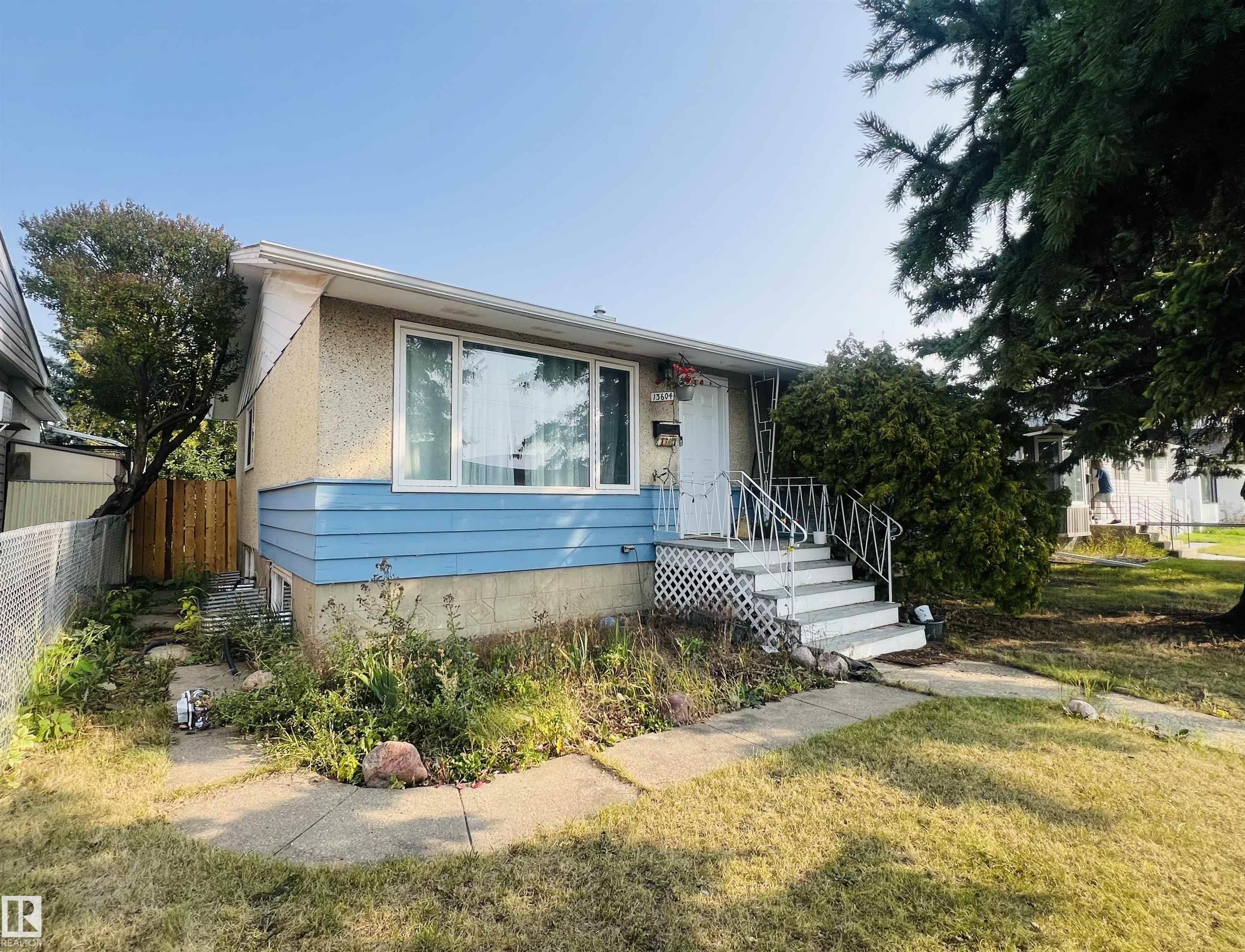 132 Av Nw Unit 13604 Ave, Edmonton, AB T5L 3R7