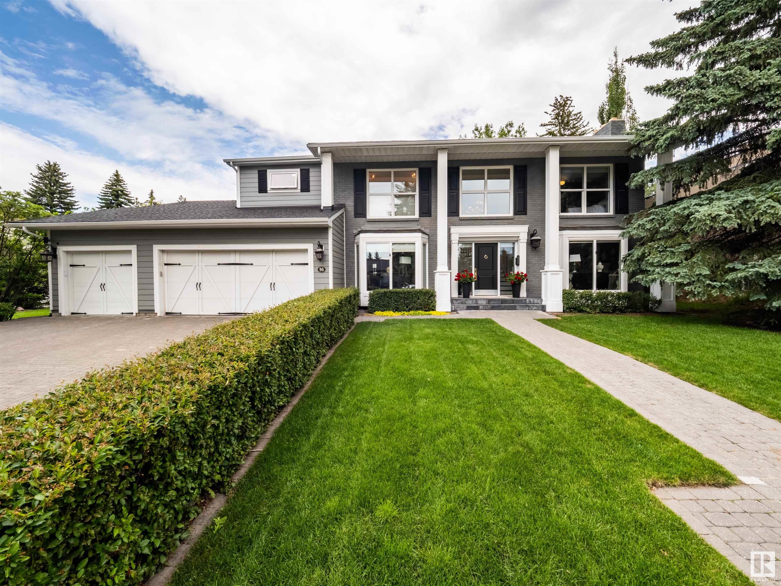 95 Fairway Dr NW, Edmonton, AB T6J 2C2