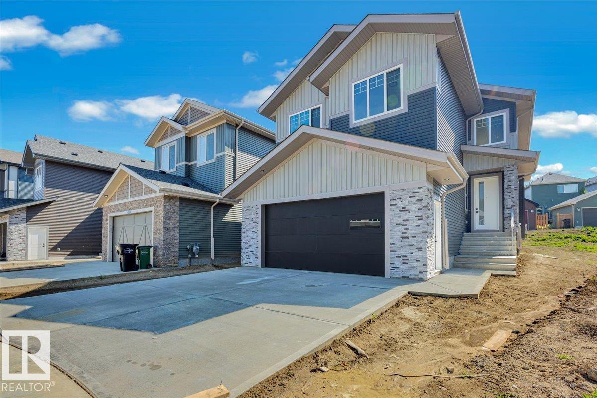 1119 Gyrfalcon Cr Cres NW, Edmonton, AB T5S 0S5