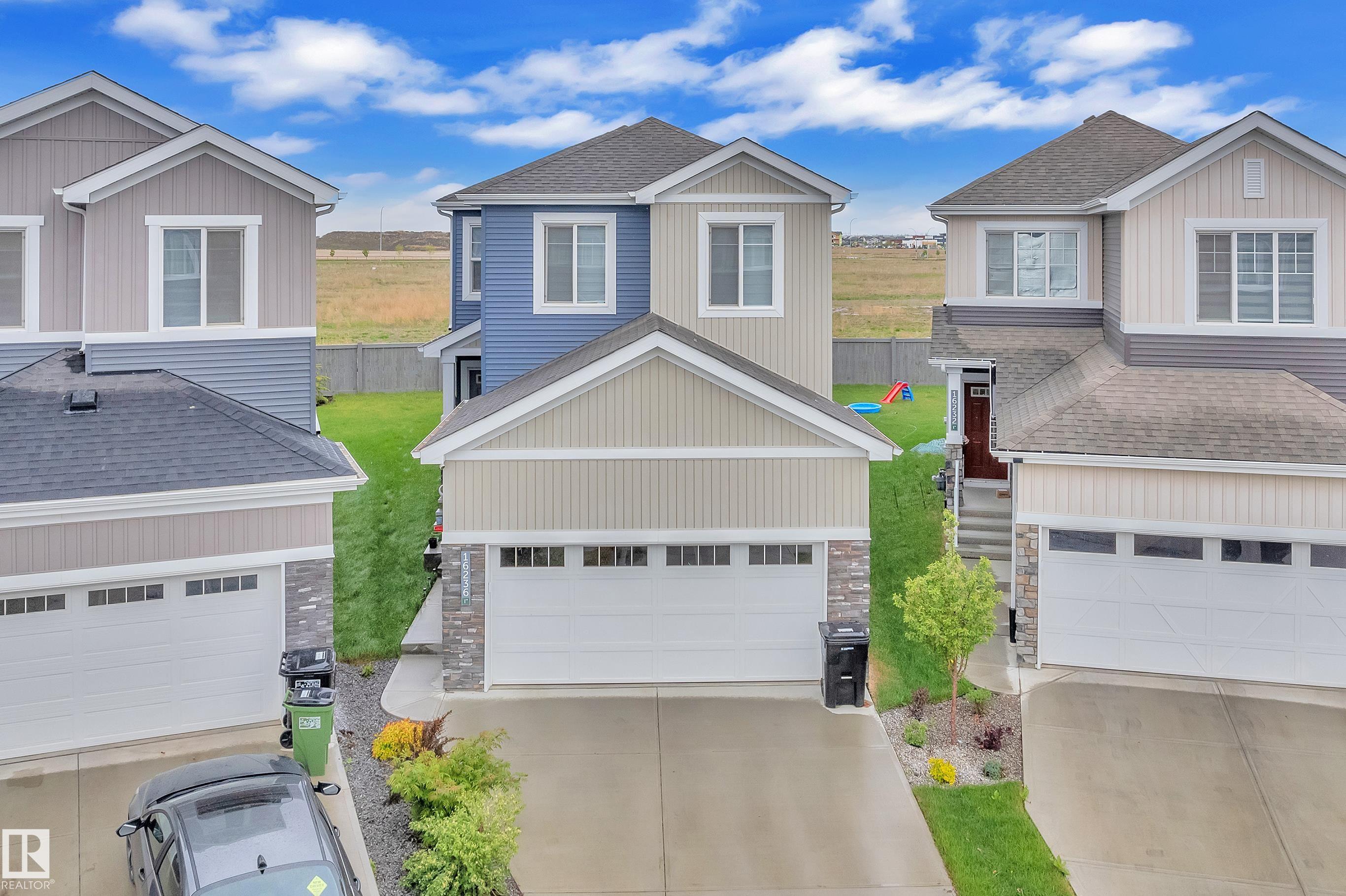31 Av Sw Unit 16236 Ave, Edmonton, AB T6W 4X2