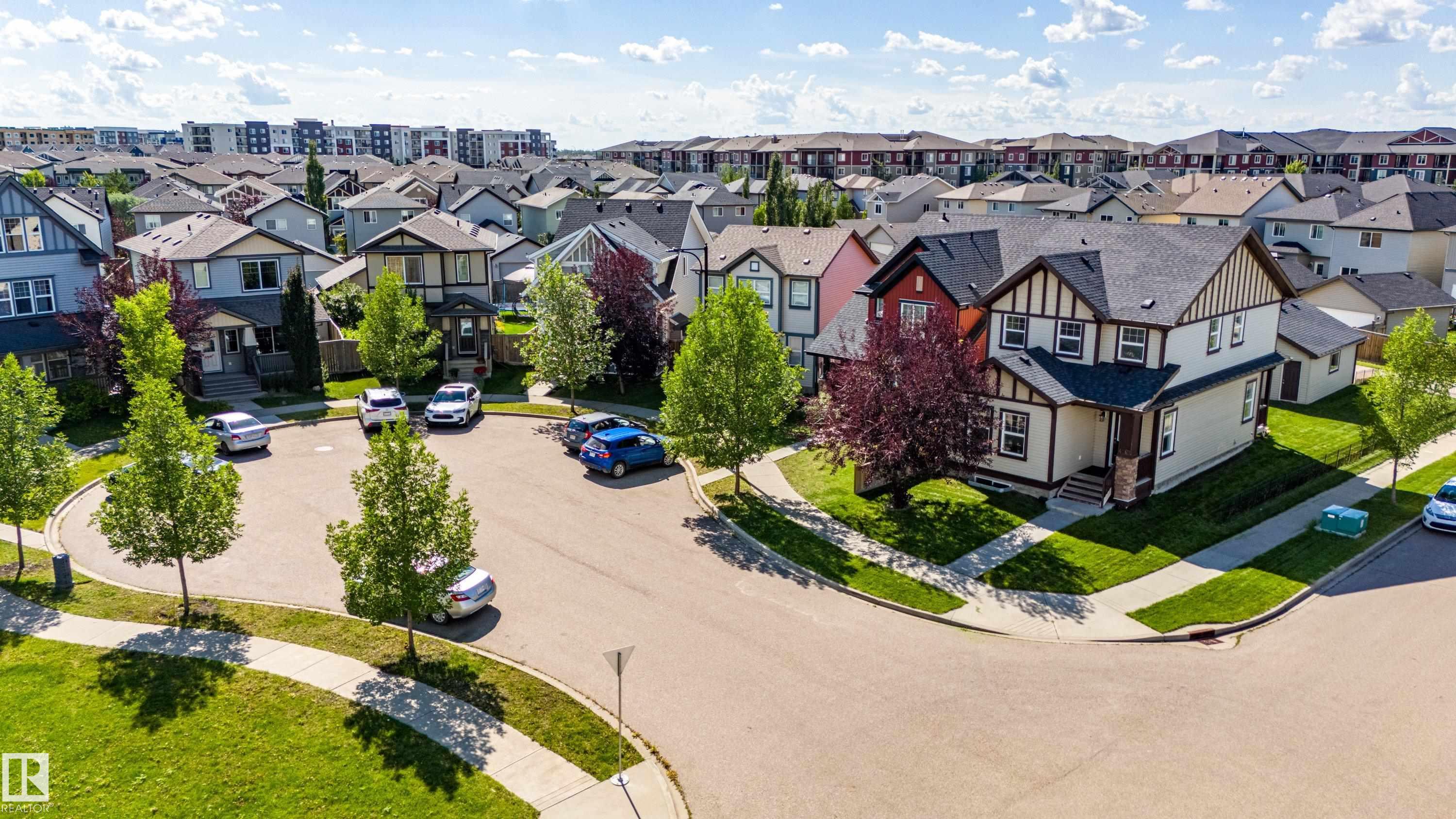 4062 Alexander Way SW, Edmonton, AB T6W 2C6