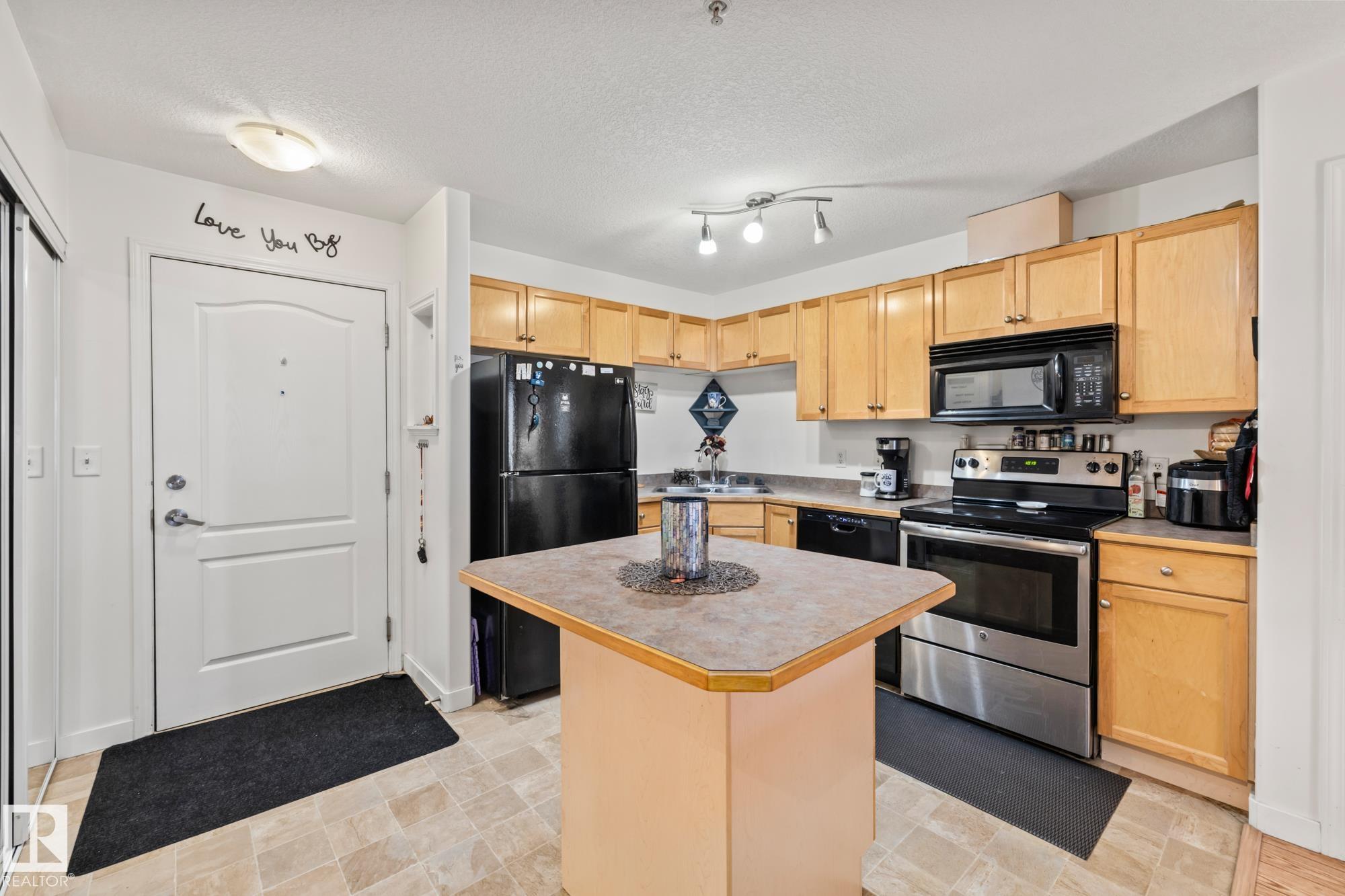 12550 140 Avenue Northwest #308, Edmonton, AB T5X 6J4