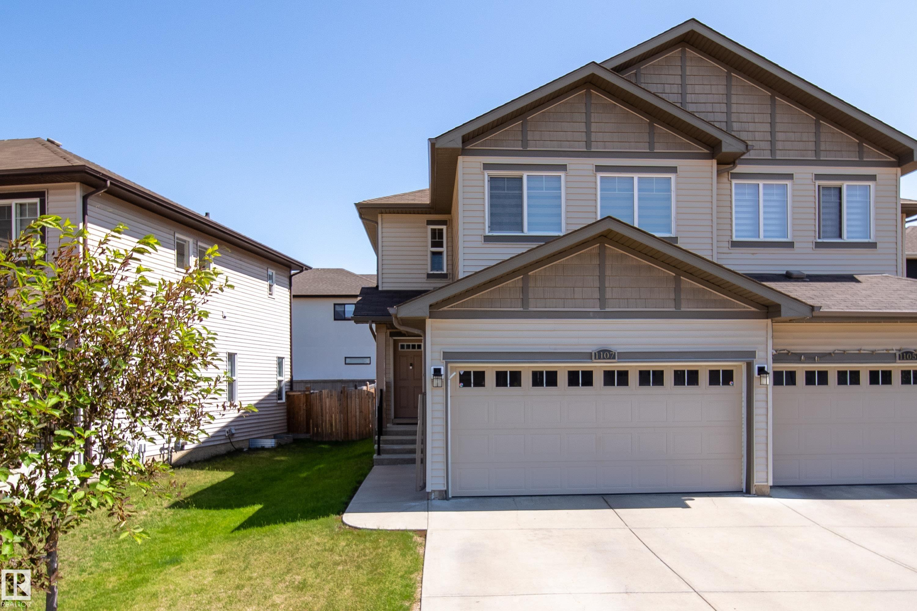 33 St Nw Unit 1107 St #a, Edmonton, AB T6T 2C4