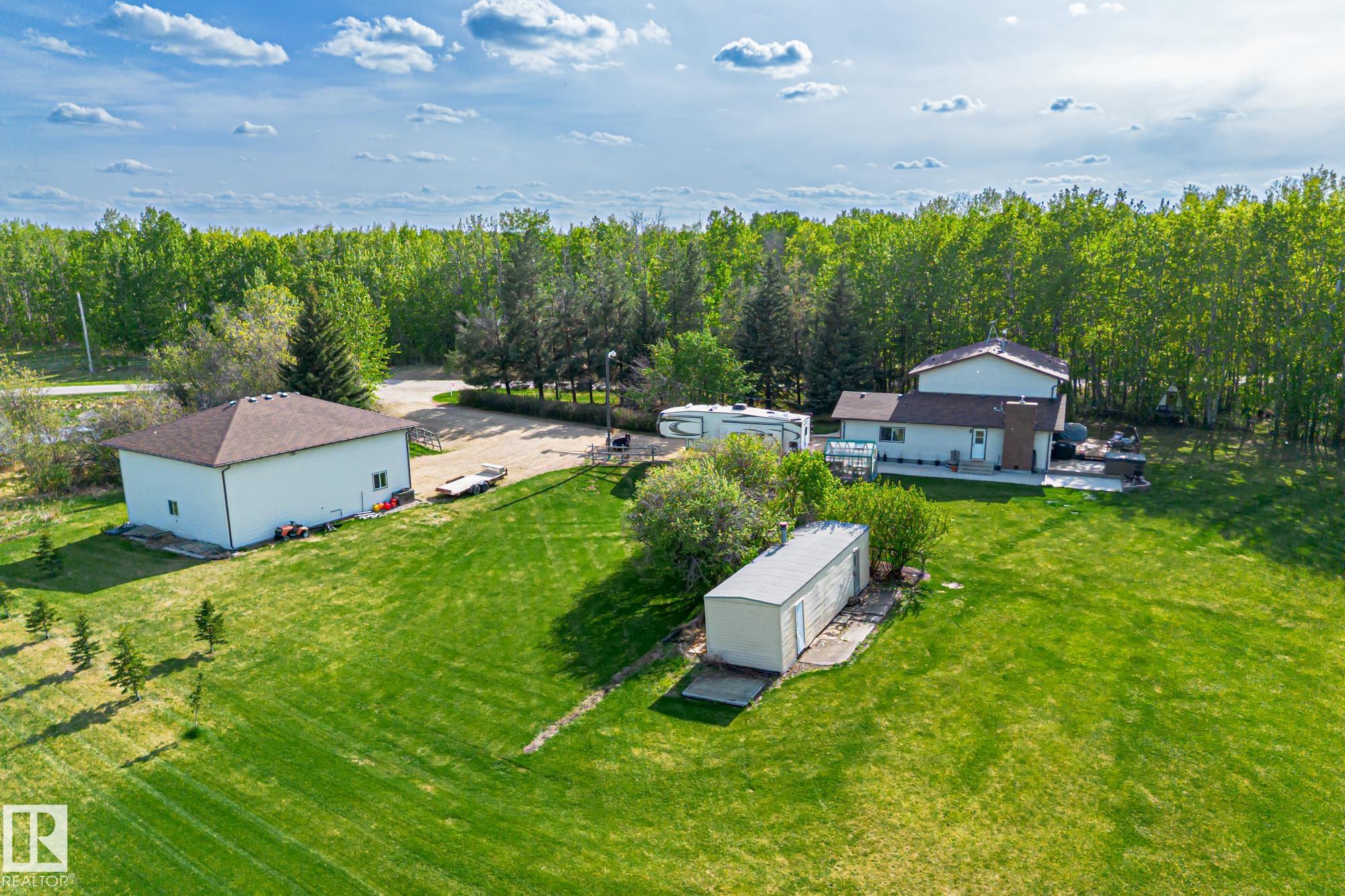14-54006 Rge Rd 274, Spruce Grove, AB T7X 3S9