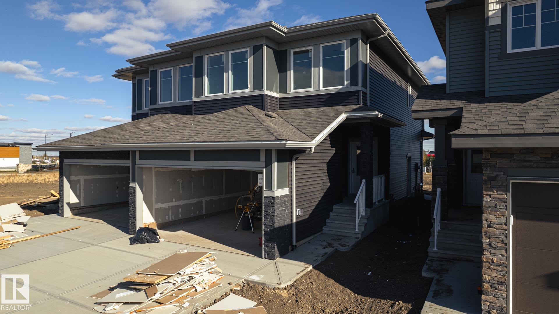 67 St Nw Unit 17619 St, Edmonton, AB T5Z 0W6