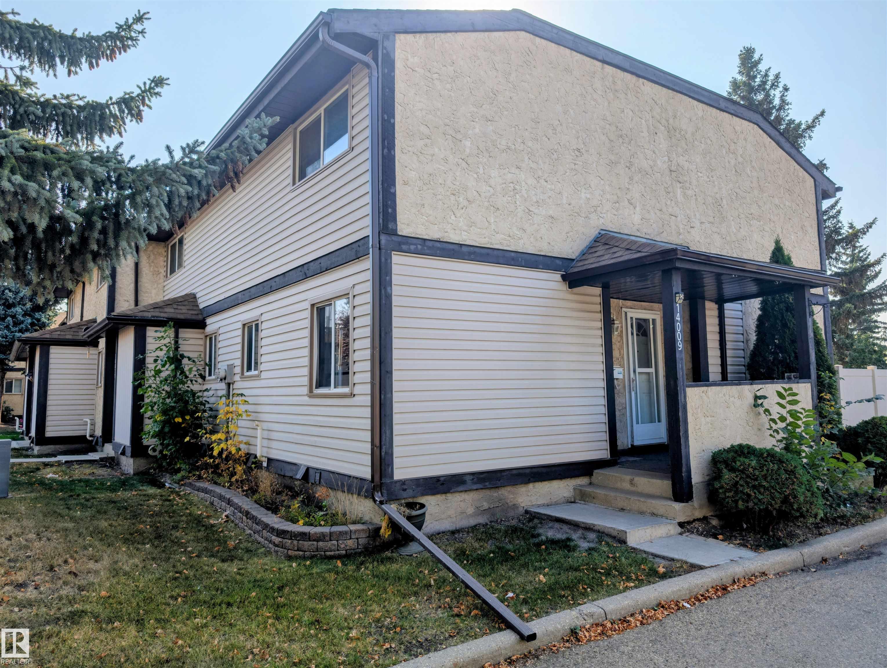 30 St Nw Unit 14009 St, Edmonton, AB T5Y 1R5
