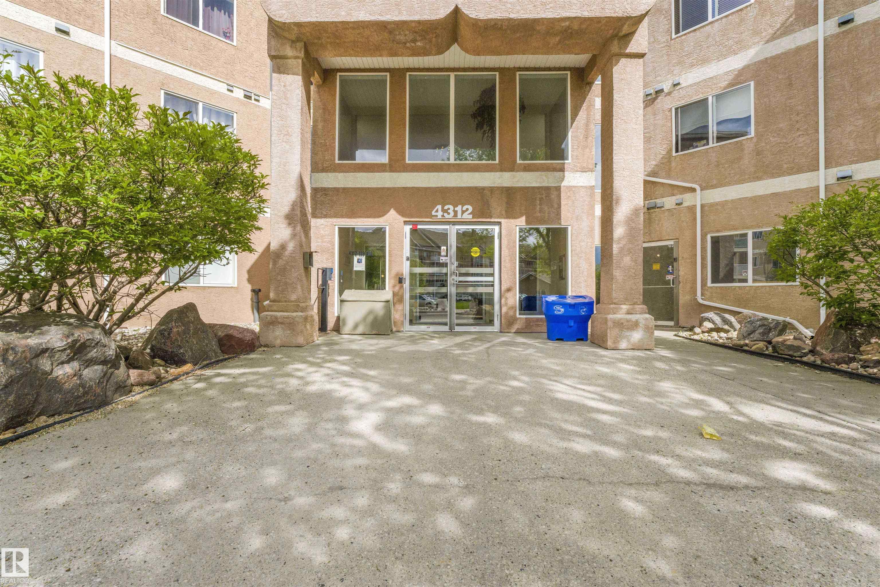 139 Av Nw Unit 4312 Ave, Edmonton, AB T5Y 3J4