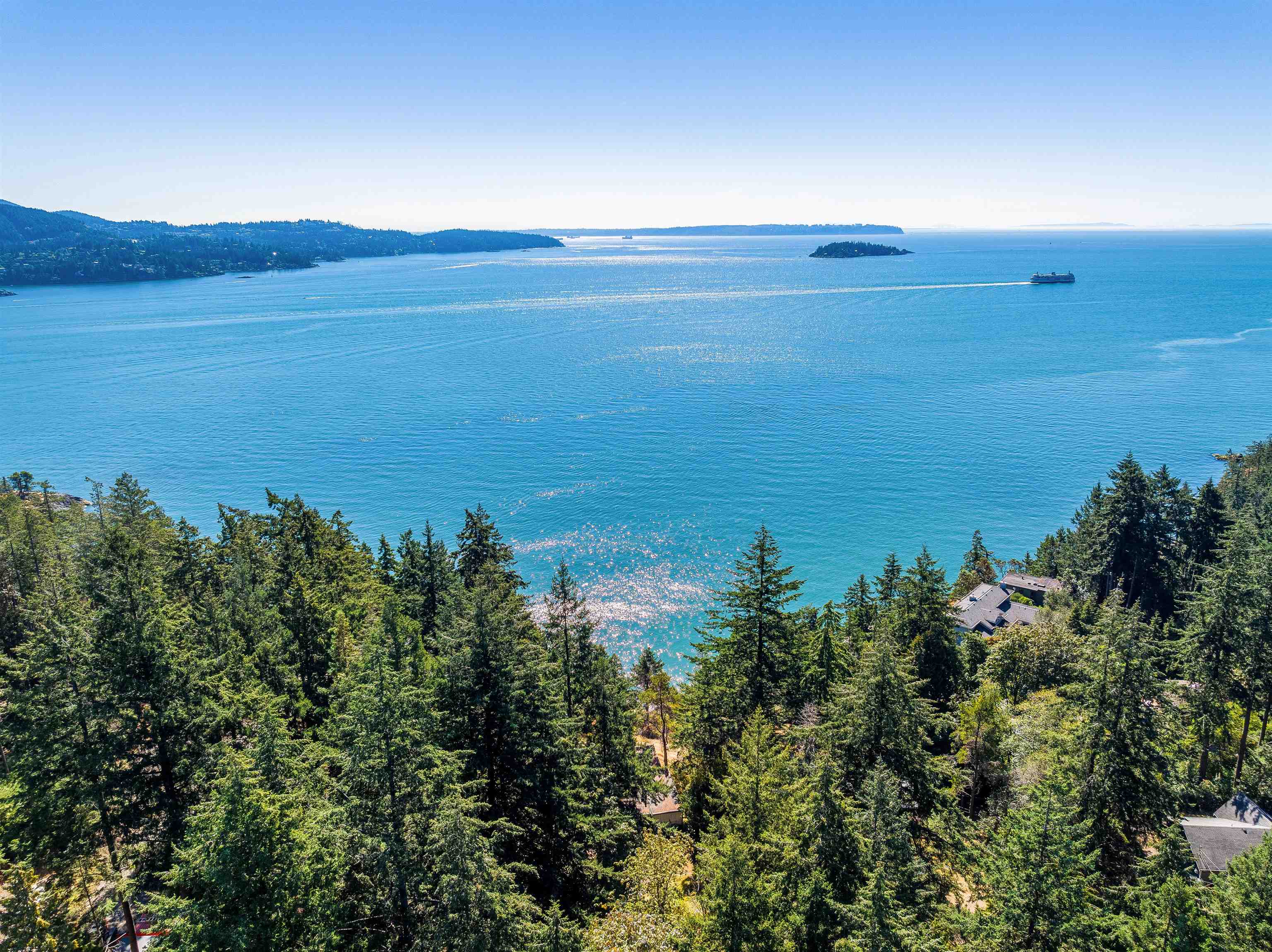 341 Robinson Road, Bowen Island, BC V0N 1G1