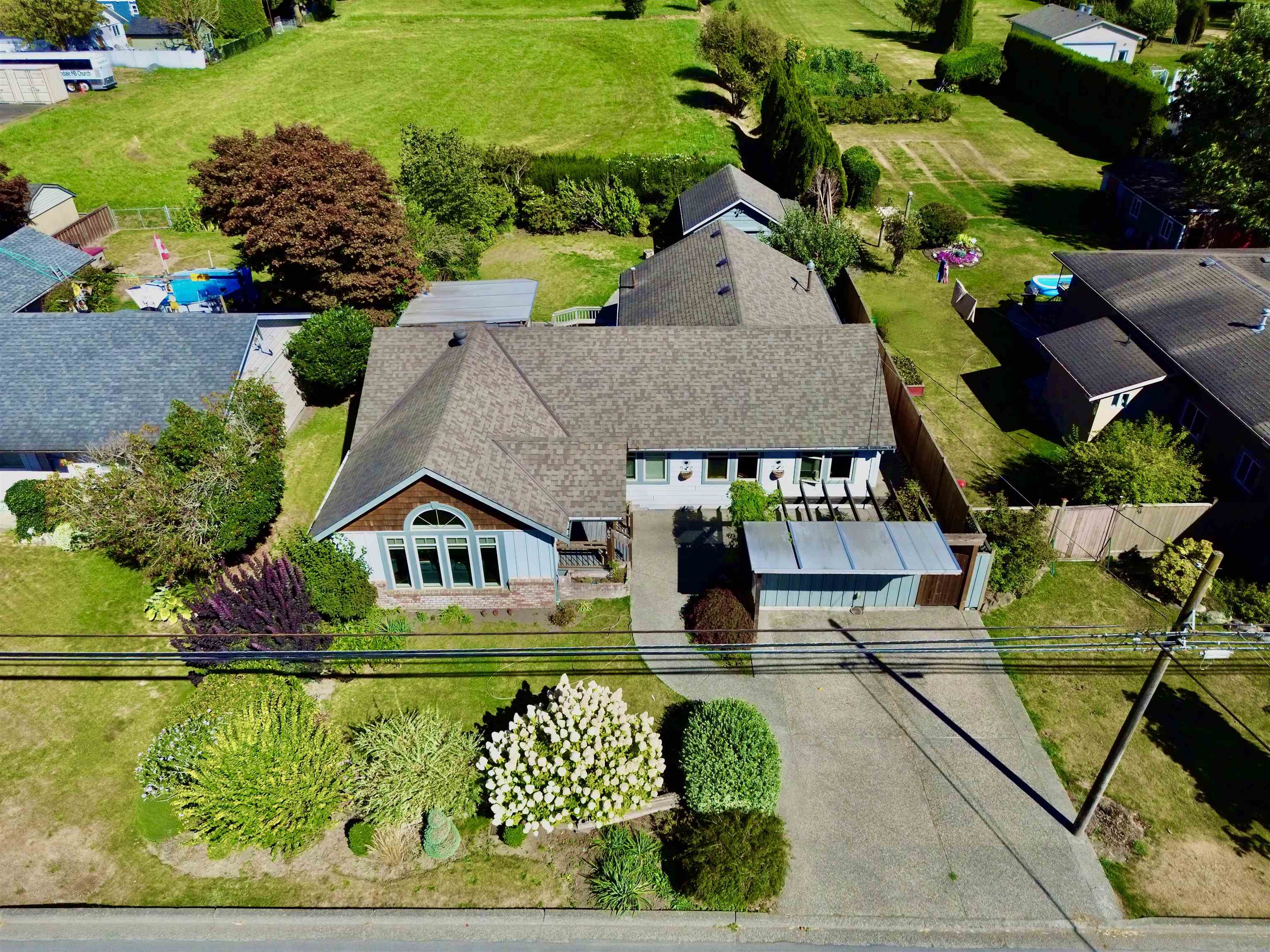 6460 Sumas Prairie Rd, Chilliwack, BC V2R 4K2