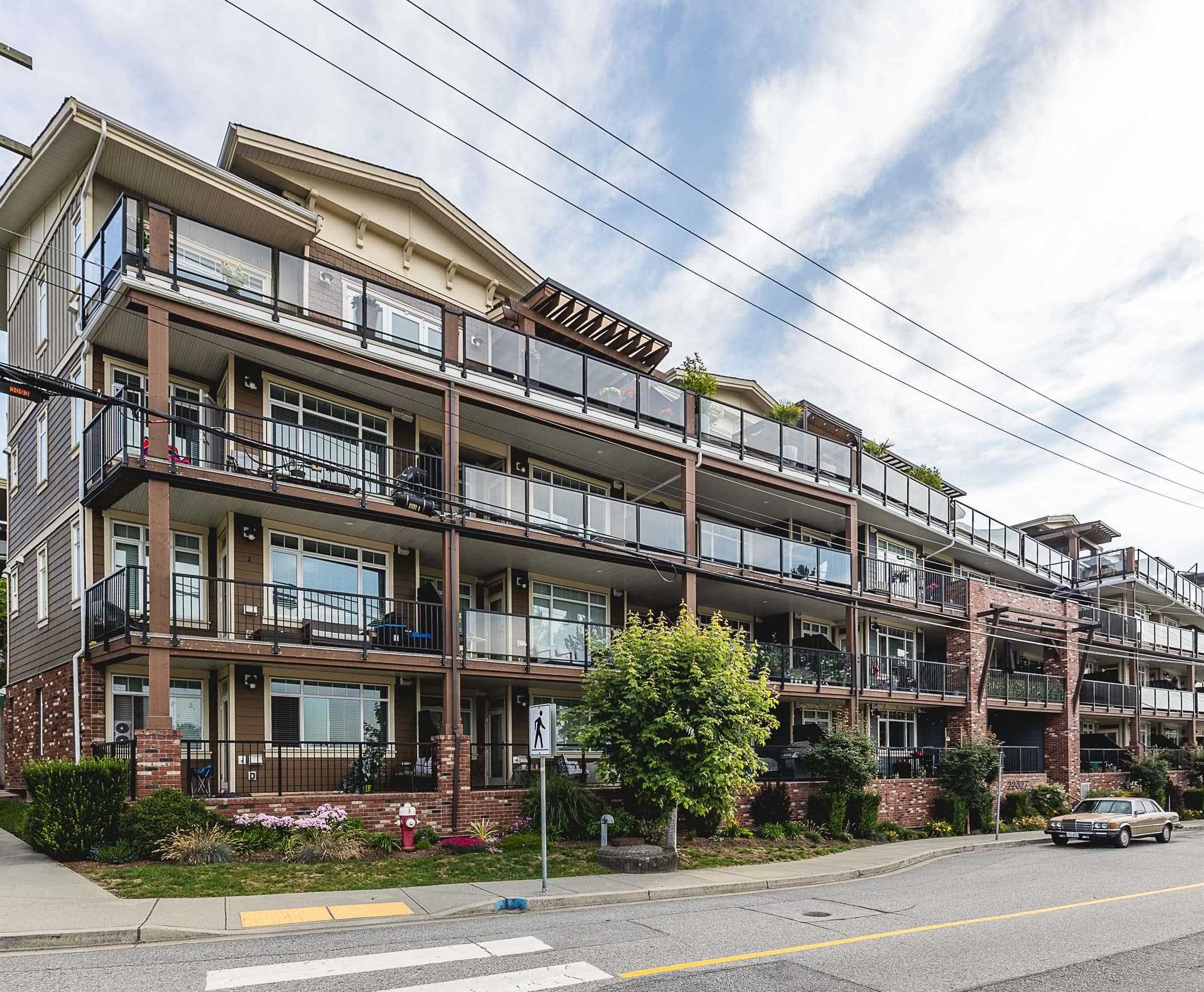 22327 River Road #409, Maple Ridge, BC V2X 2C7
