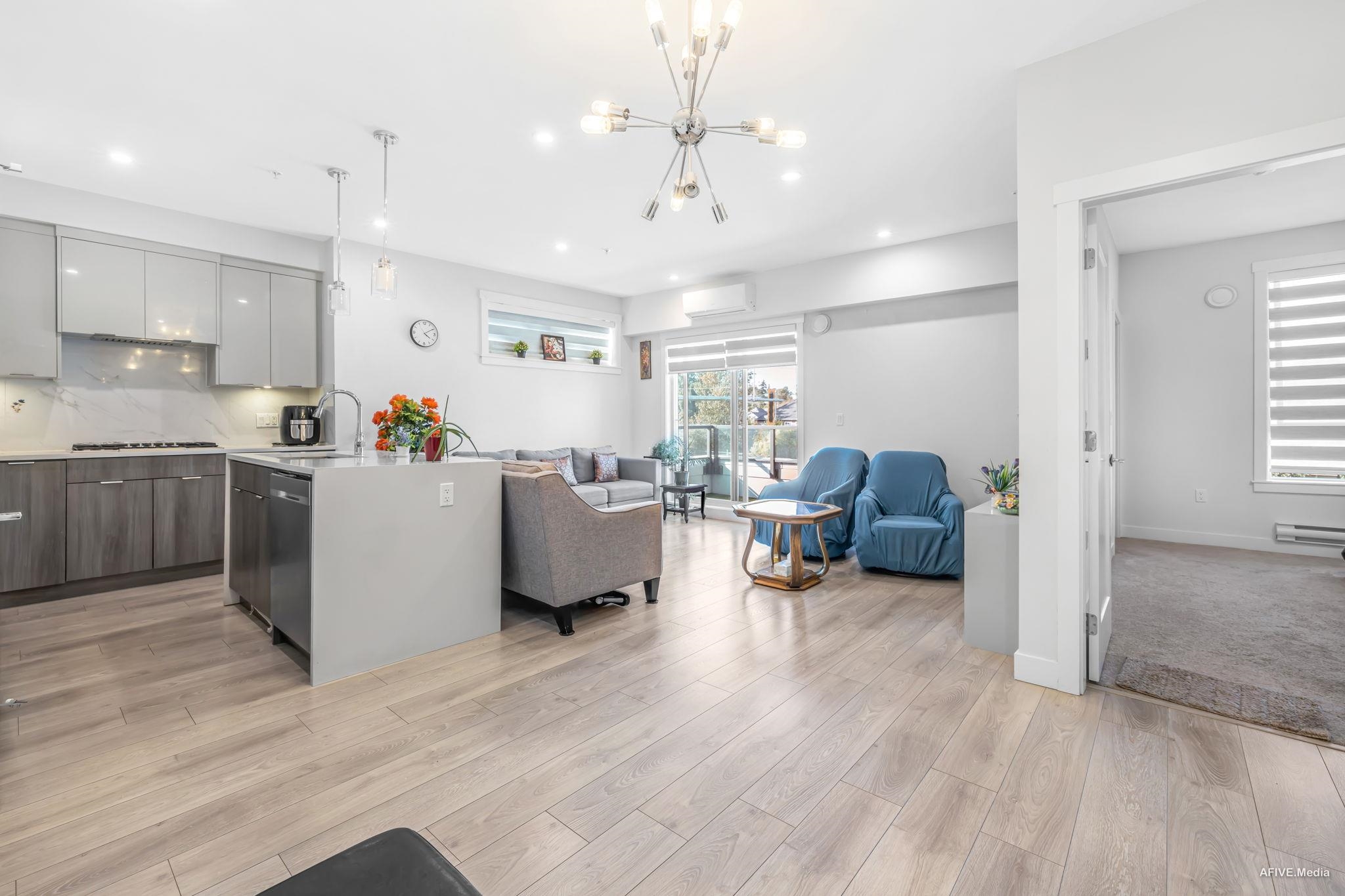 14438 72 Avenue #b208, Surrey, BC V3S 2E7