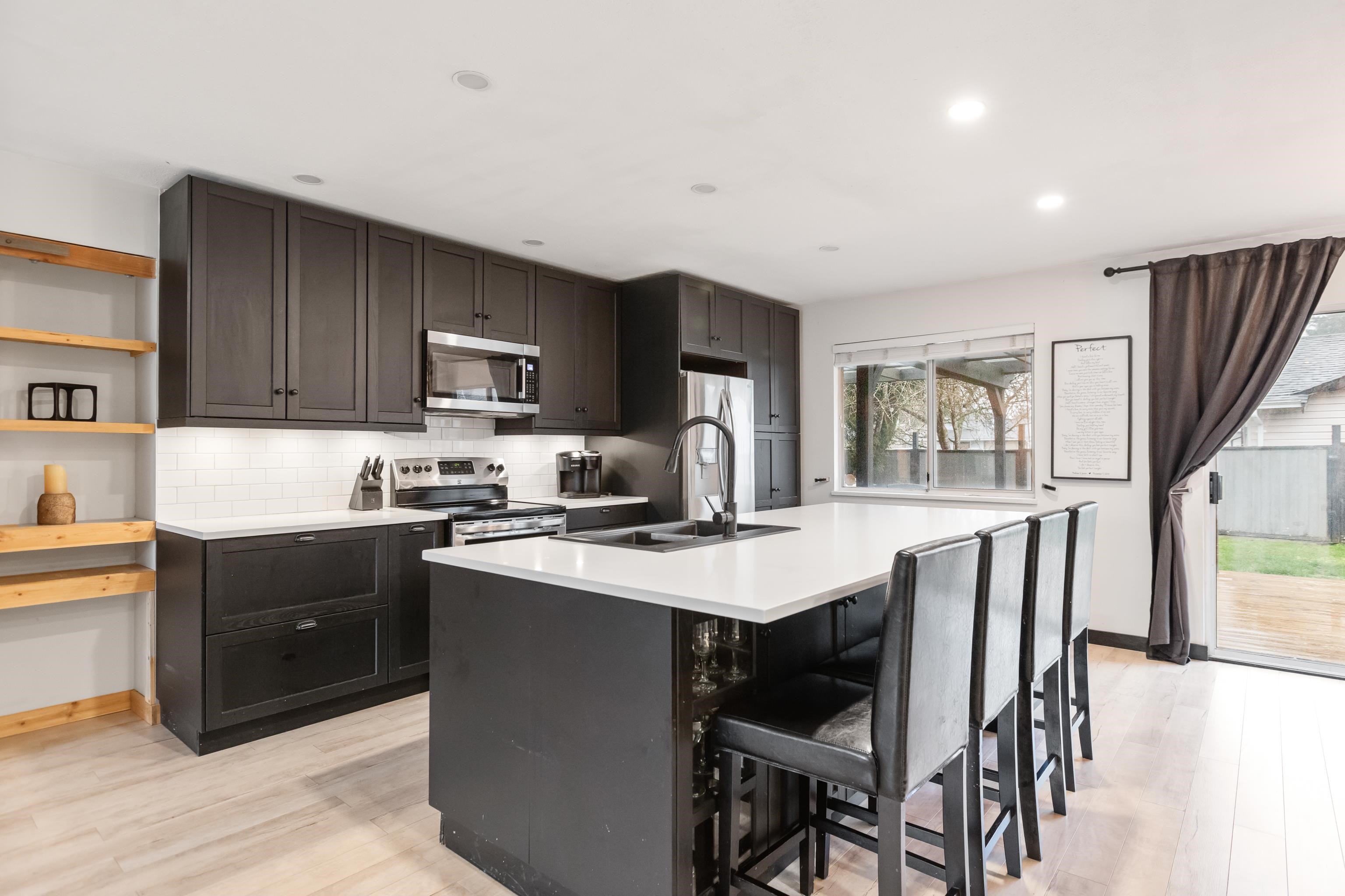 11750 Glenhurst Street, Maple Ridge, BC V2X 0B9