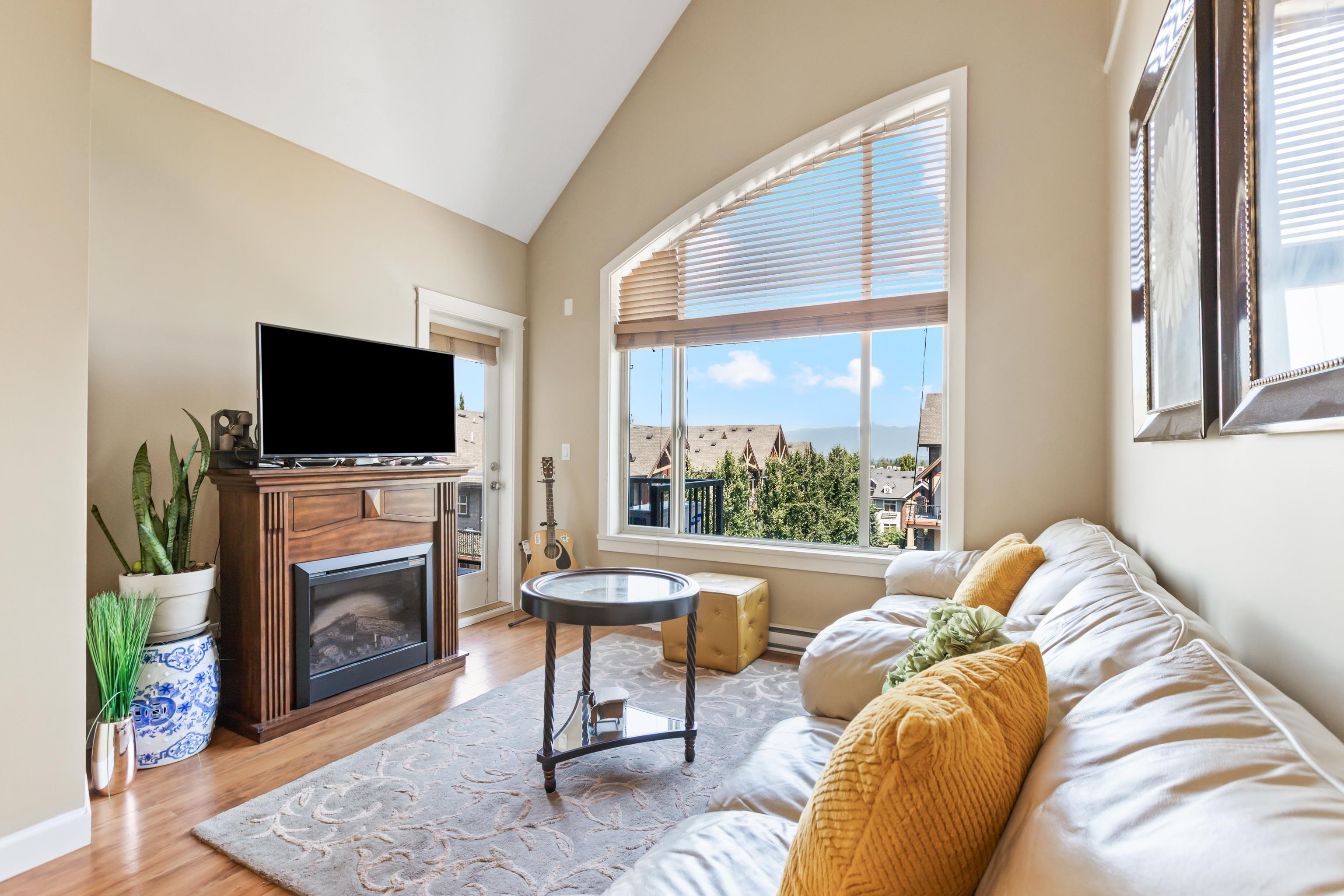 8288 207a Street #542, Langley, BC V2Y 0L2