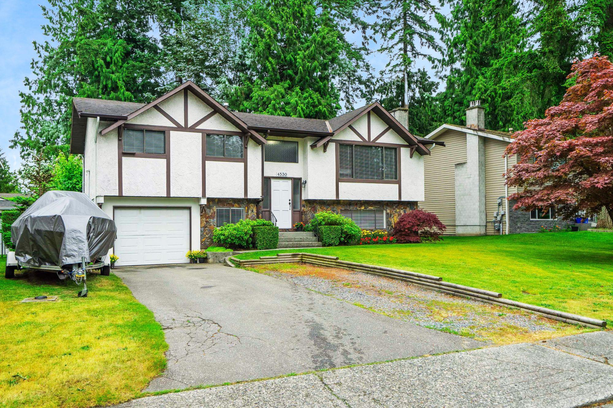 202 Street, Langley, BC V3A 6M7