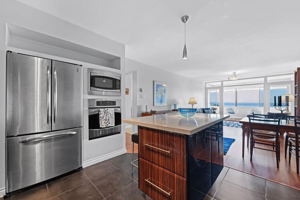 2212 Folkestone Way #64, West Vancouver, BC V7S 2X7