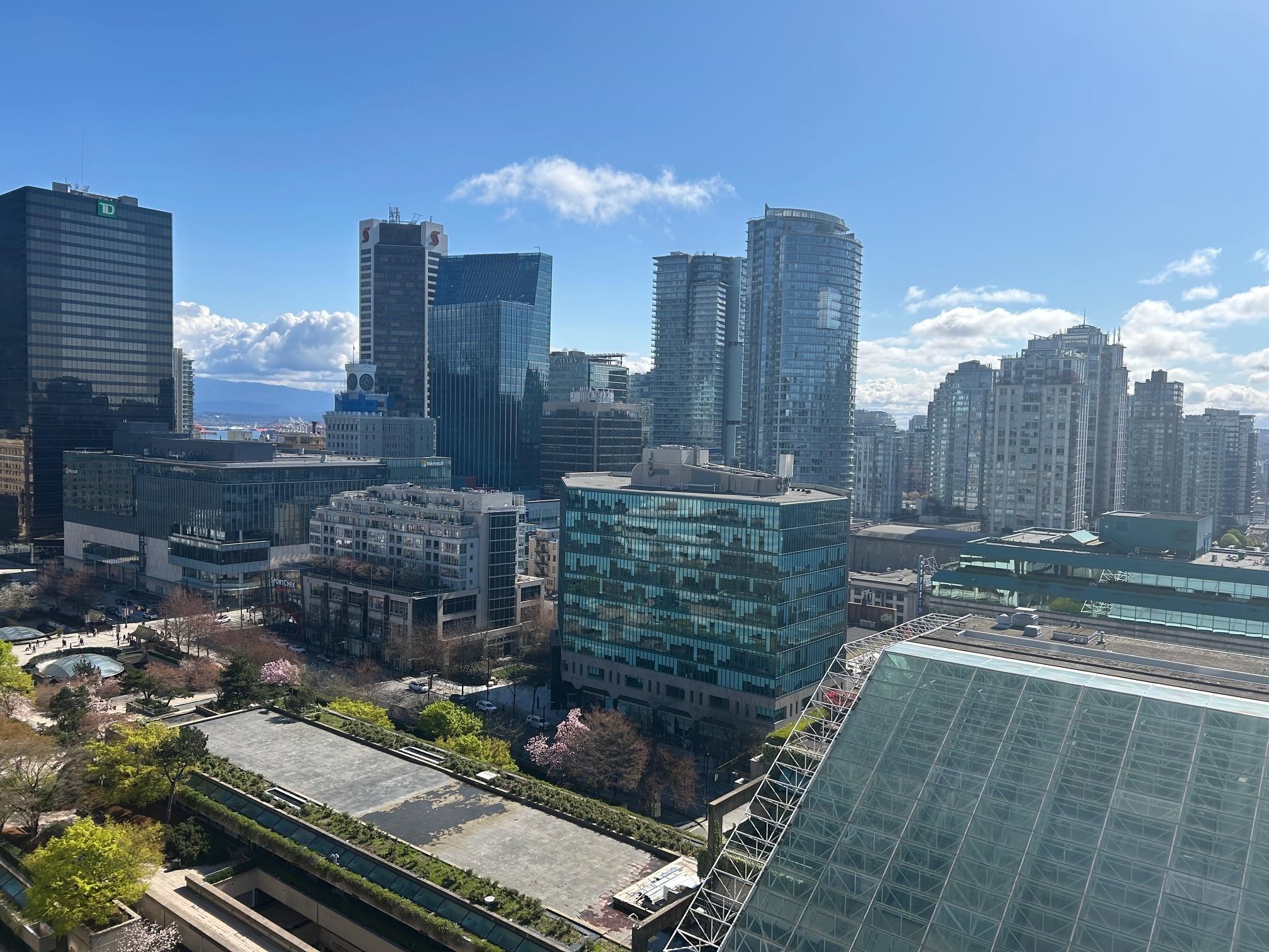 938 Smithe Street #1802, Vancouver, BC V6Z 3H8
