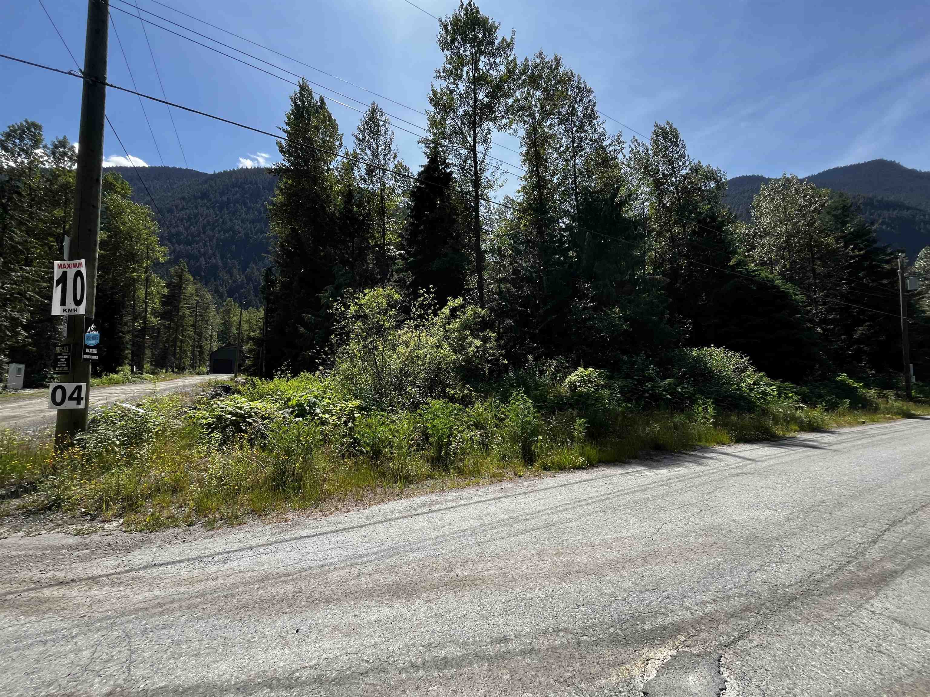 70921 Old Hope-princeton Hwy, Hope, BC V0X 1L5