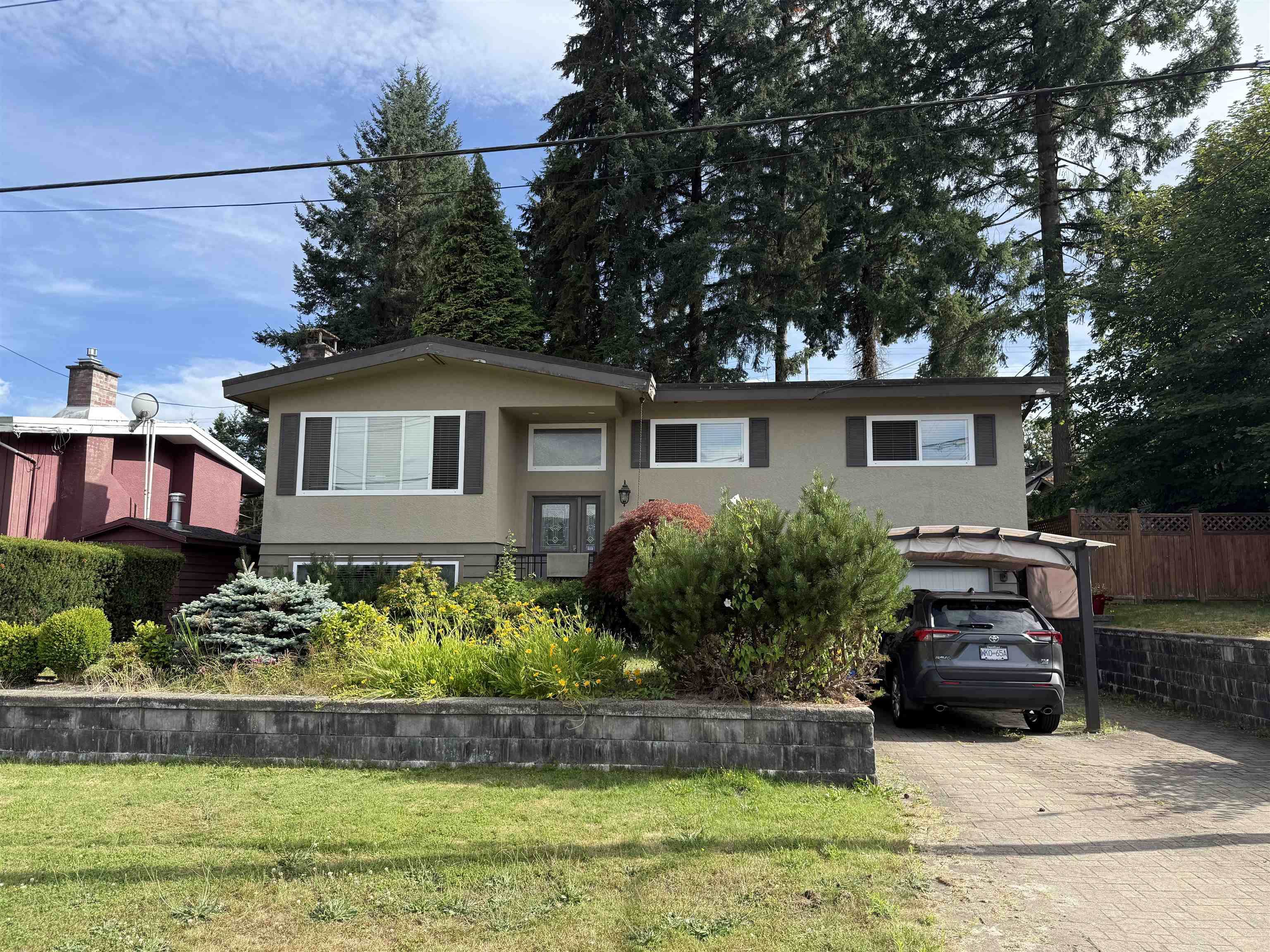 738 Ellice Avenue, Coquitlam, BC V3J 4J5