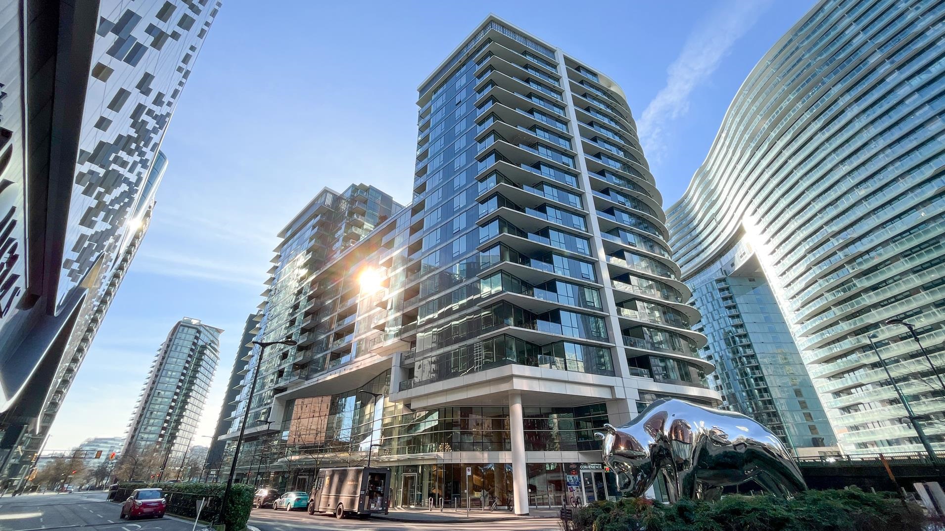 68 Smithe Street #805, Vancouver, BC V6B 0P4