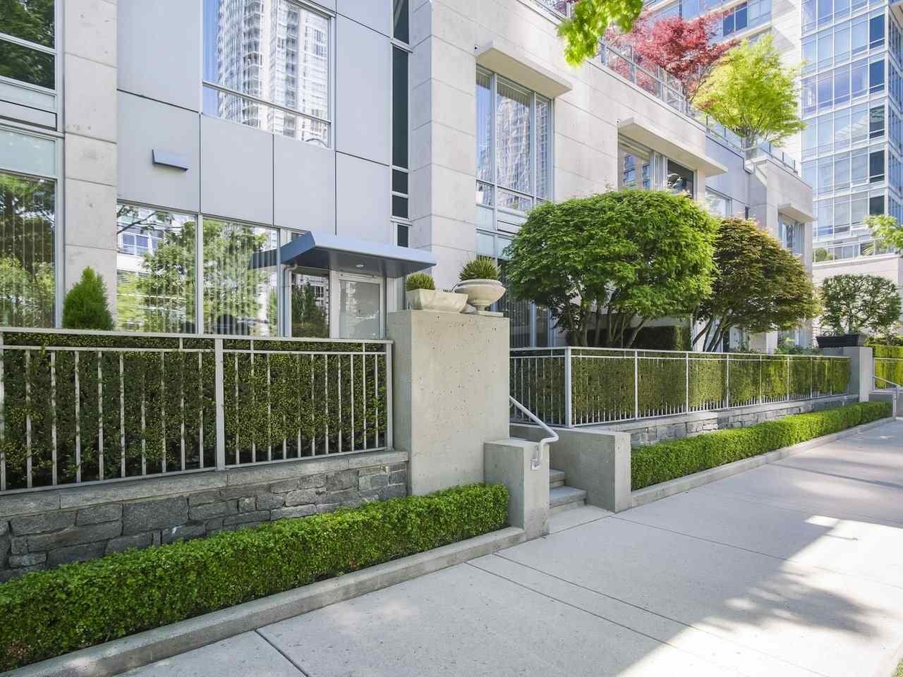 410 Beach Crescent, Vancouver, BC V6Z 3E9