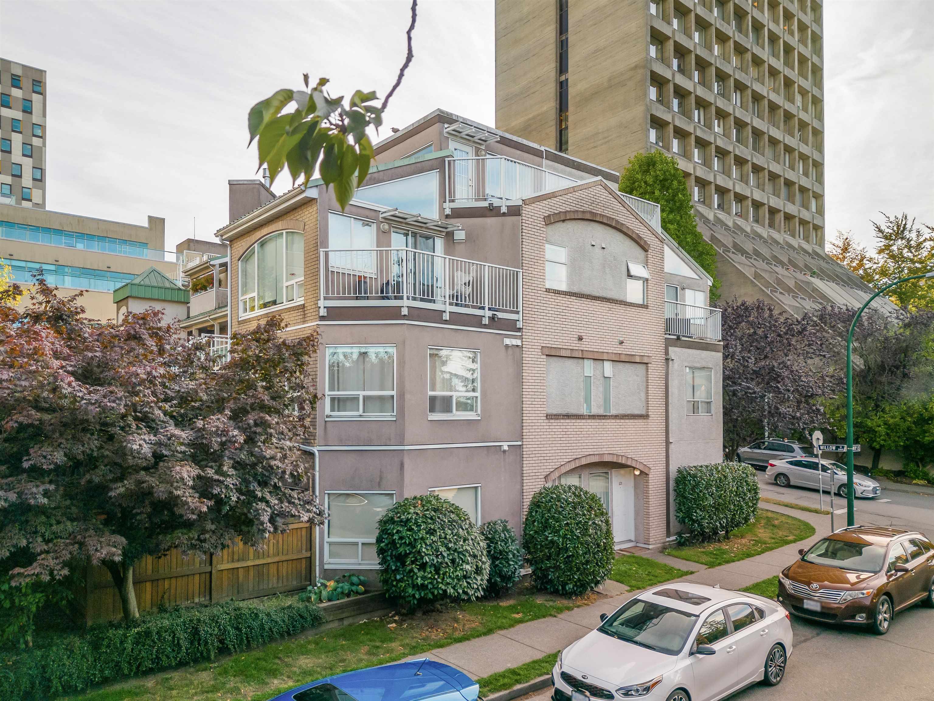 788 West 8th Avenue #208, Vancouver, BC V5Z 1E1