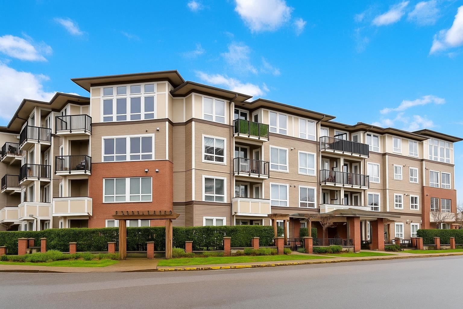 12040 222 Street #212, Maple Ridge, BC V2X 9G8